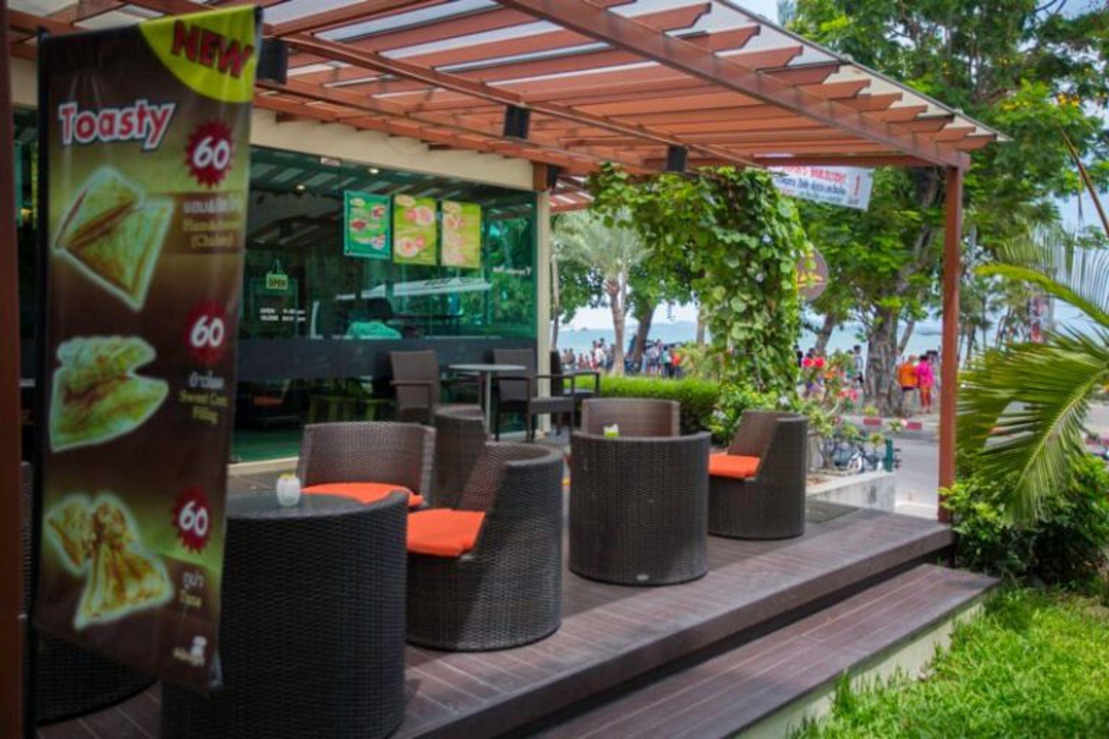 Twin Palms Pattaya, Sha Extra Certified Hotel