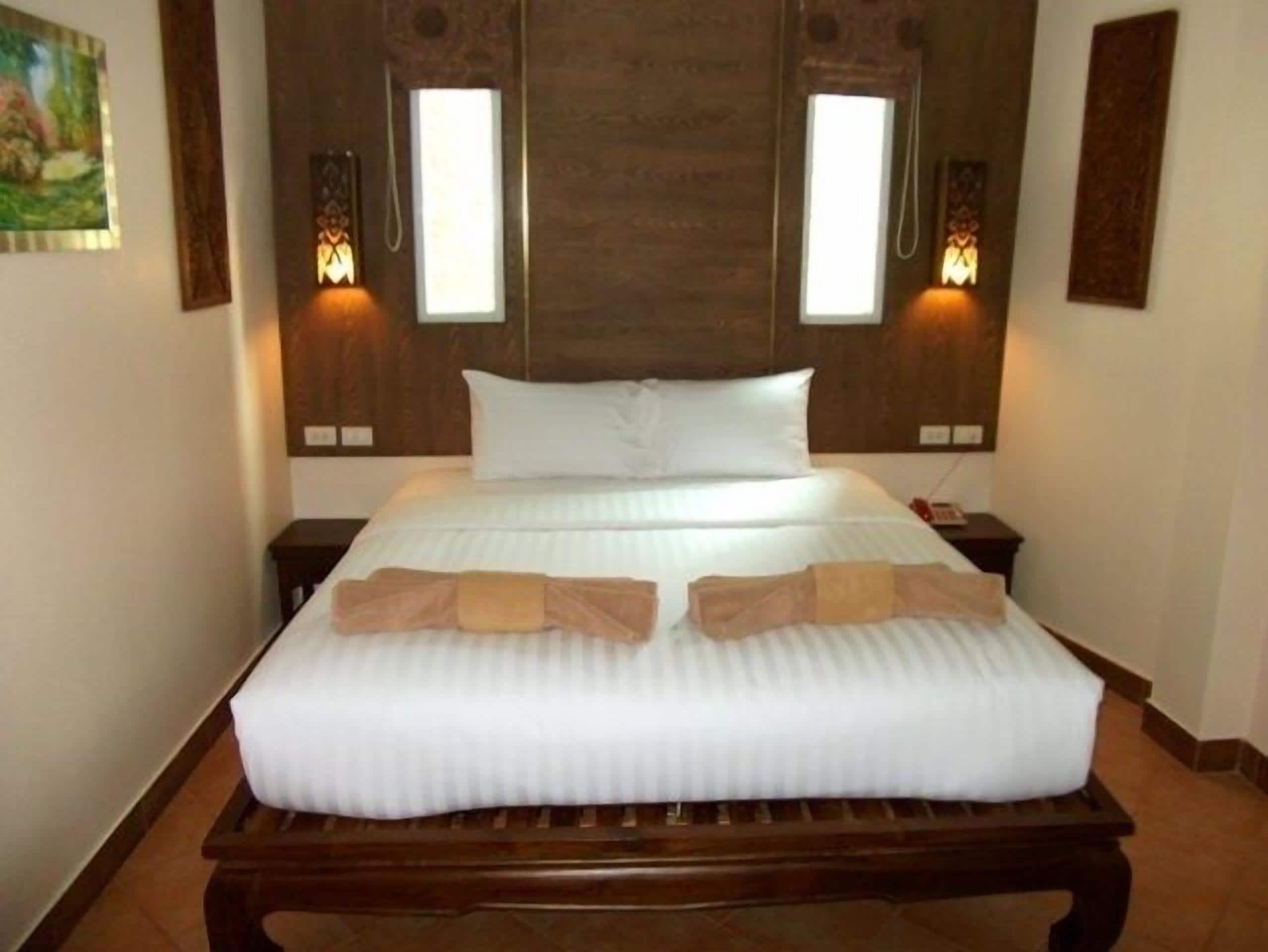 The Red Balcony Inn 2*