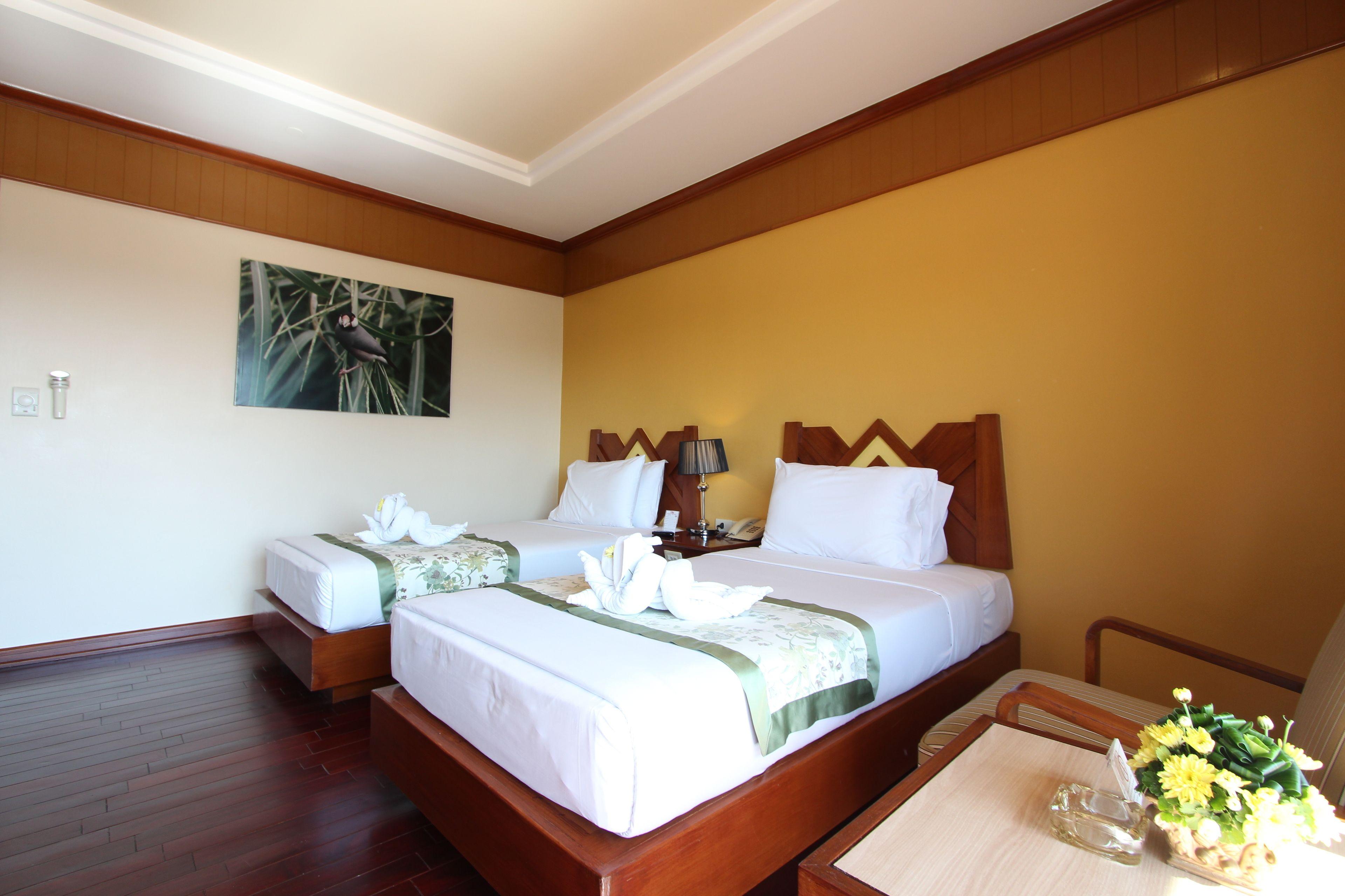 Garden Sea View 5*