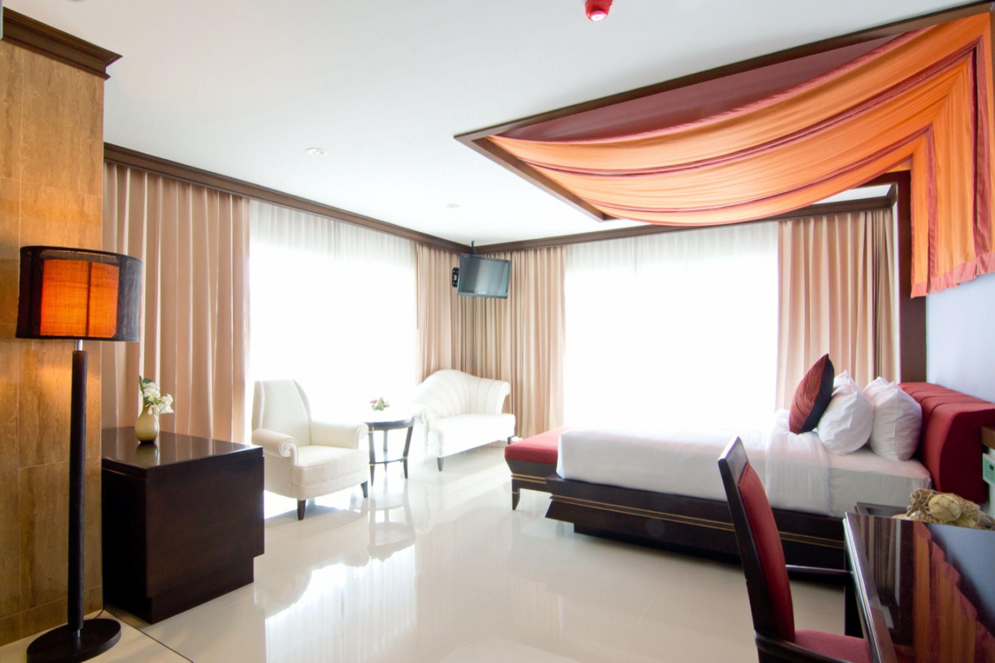 Welcome World Beachfront Hotel Pattaya