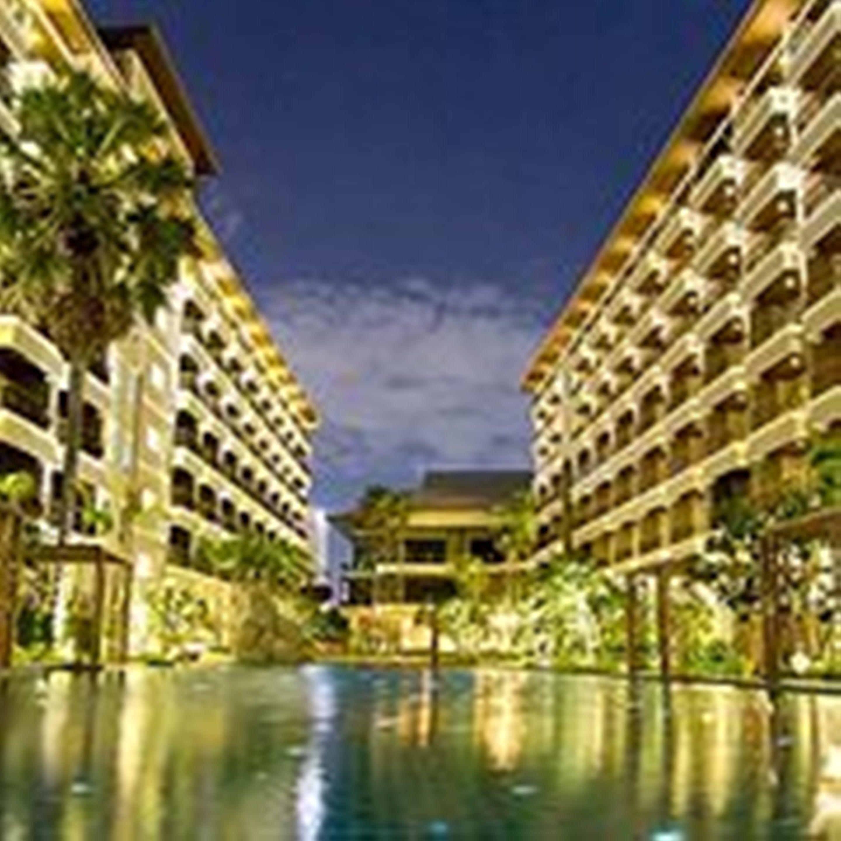 Welcome World Beachfront Hotel