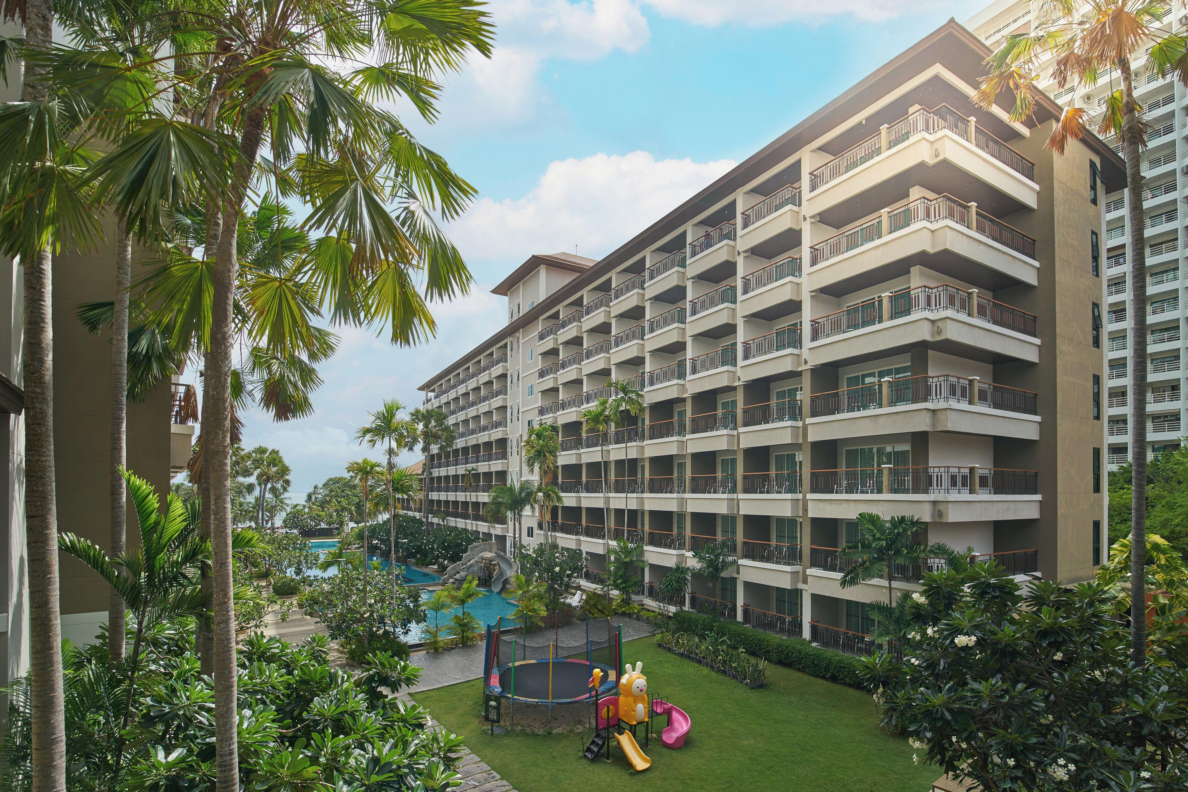 Welcome World Beachfront Pattaya