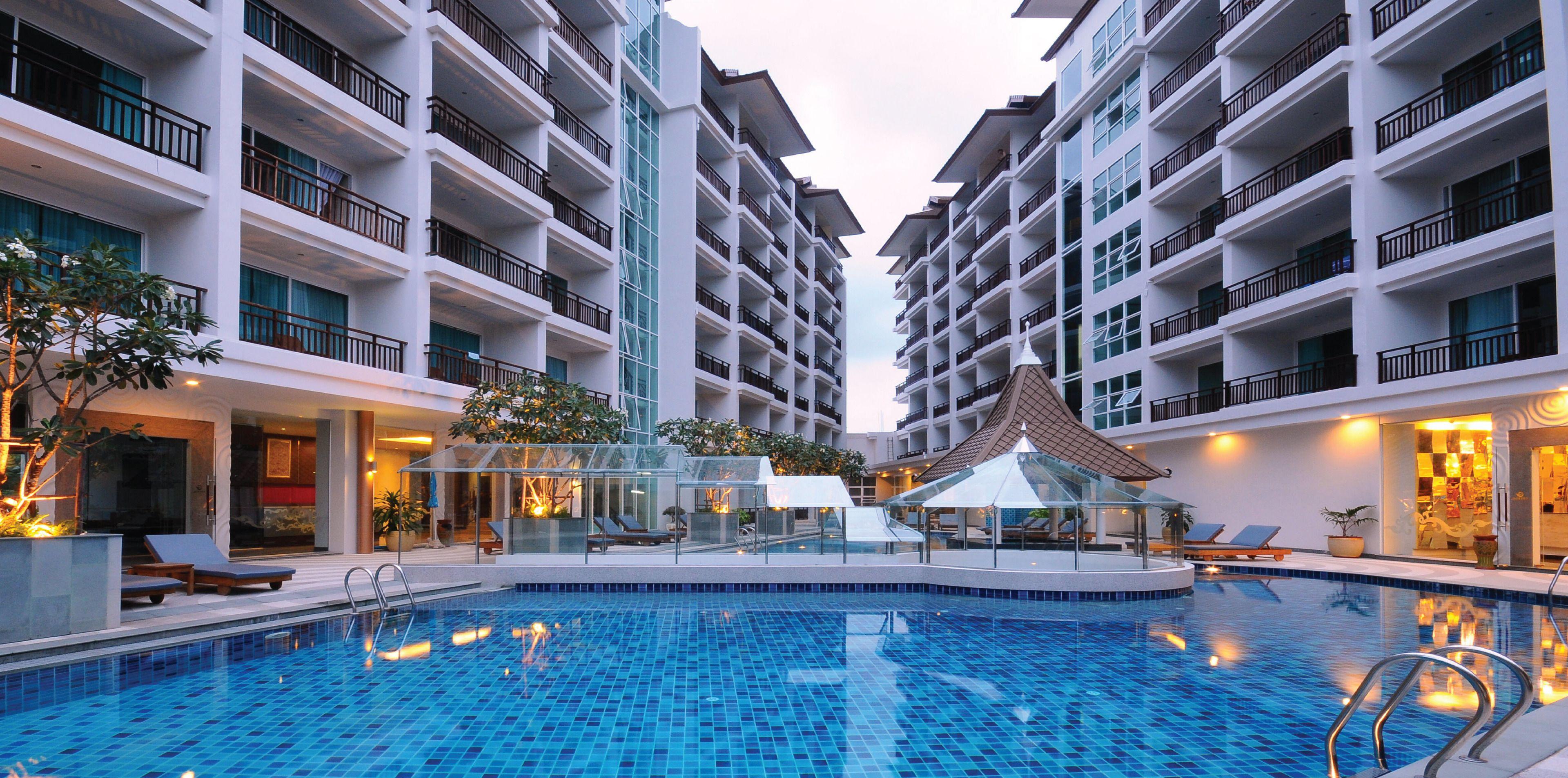 Crystal Palace Luxury Hotel 5*