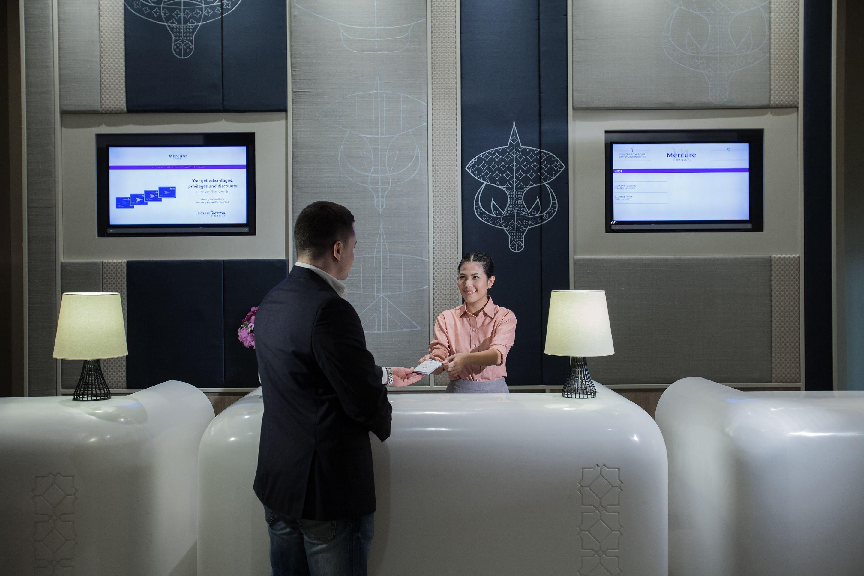 Mercure Ocean Hotel 4*