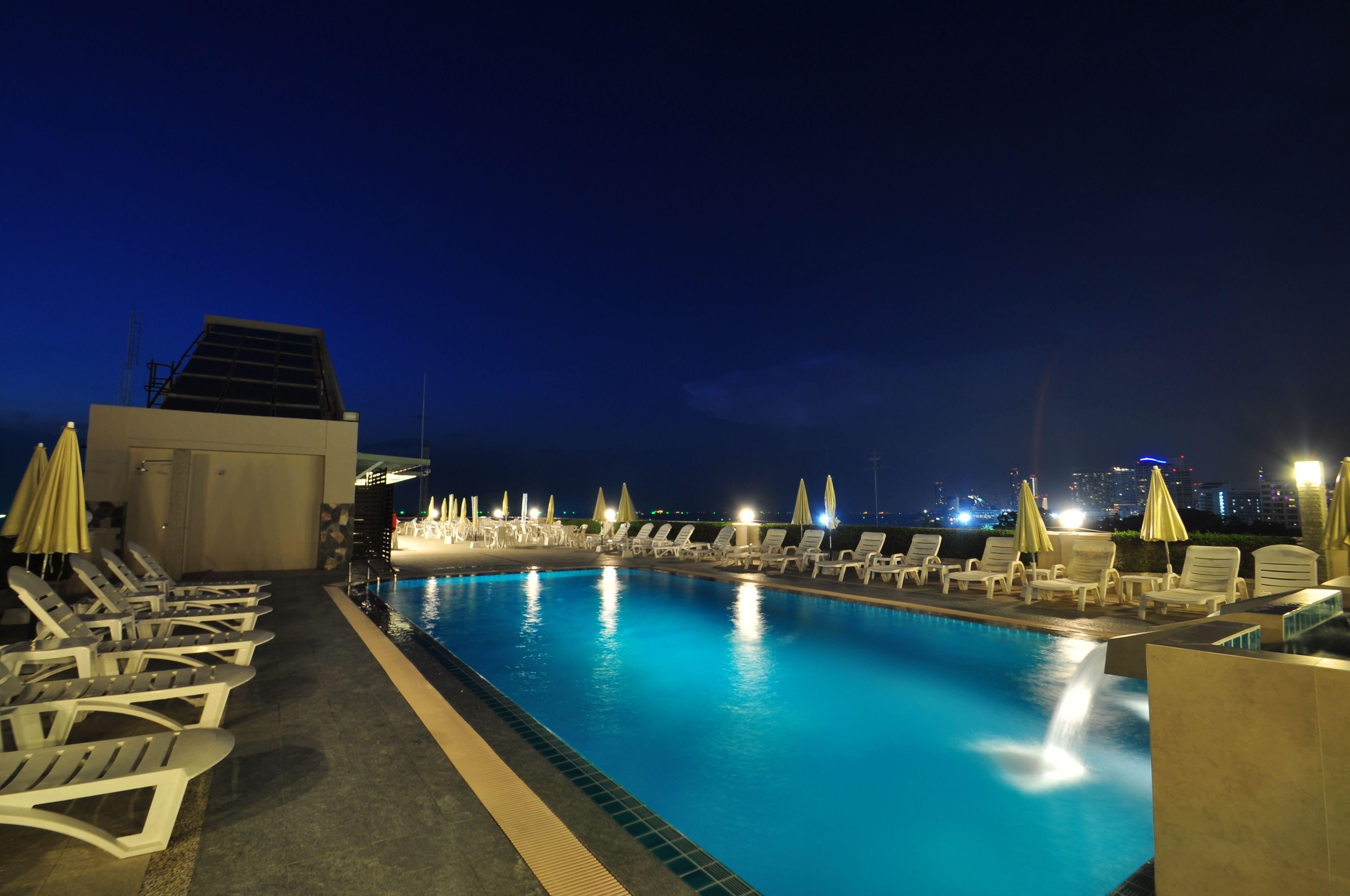 Flipper - Sha Extra Hotel Pattaya
