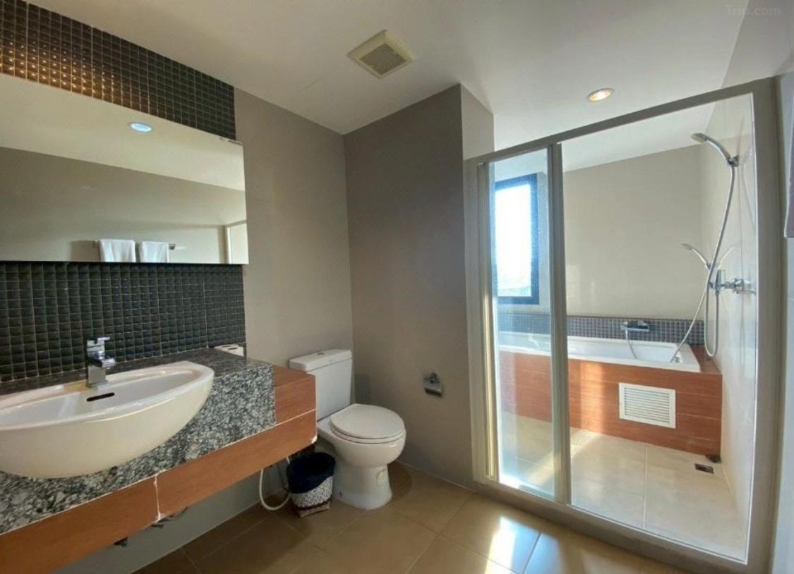 Tycoon Hotel