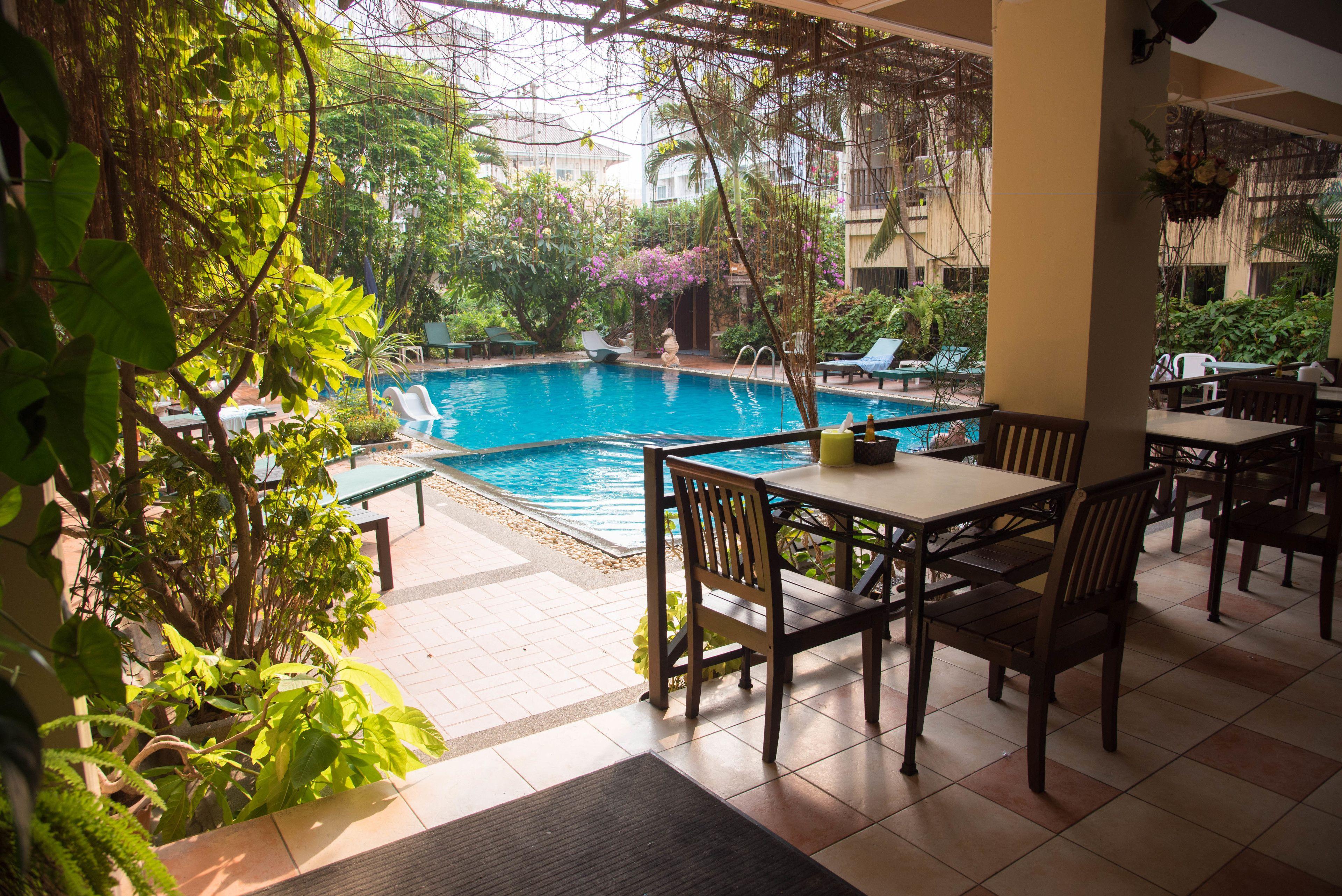 Hotel Opey De Place Pattaya