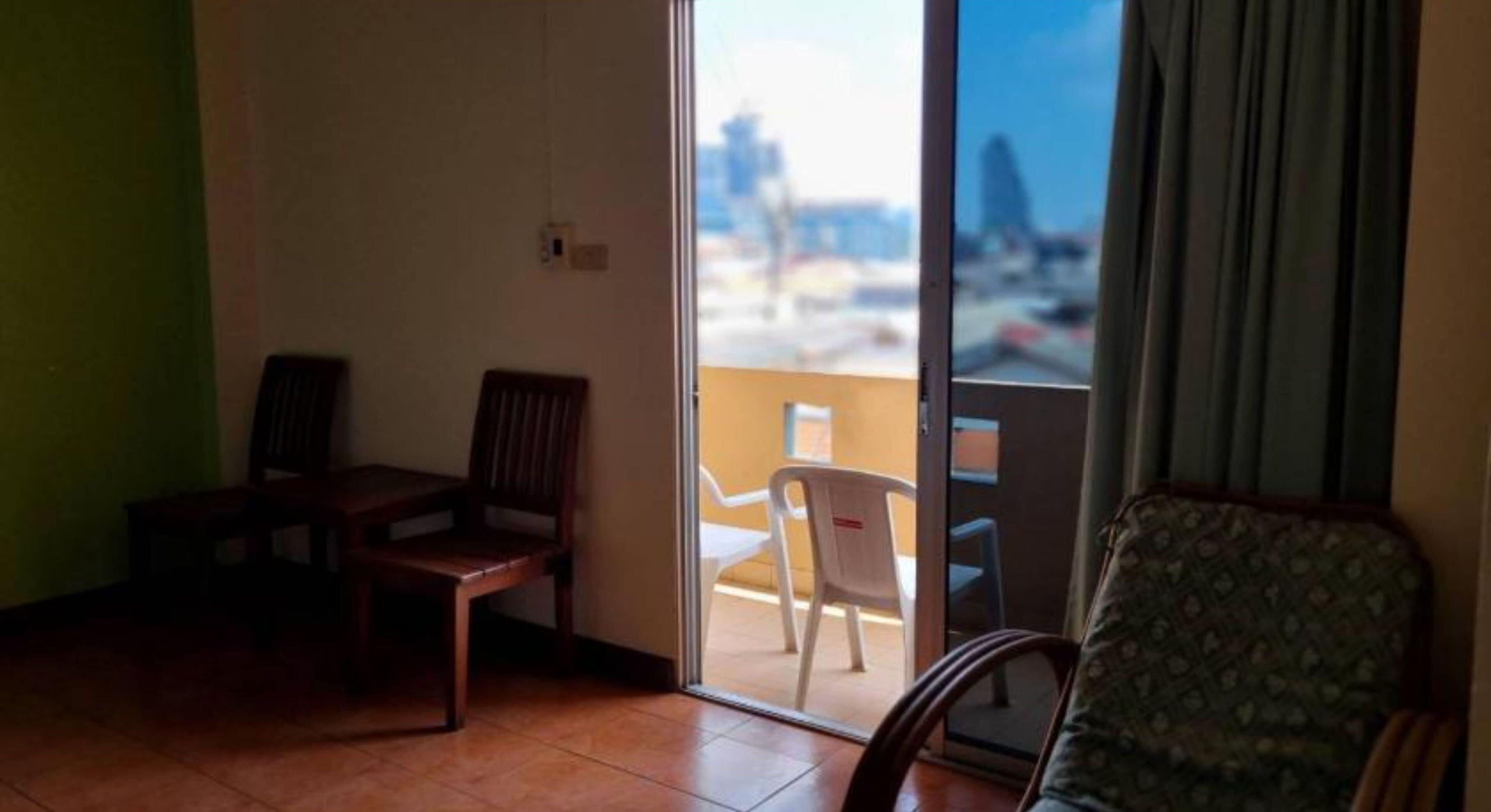 Opey De Place Hotel 3*