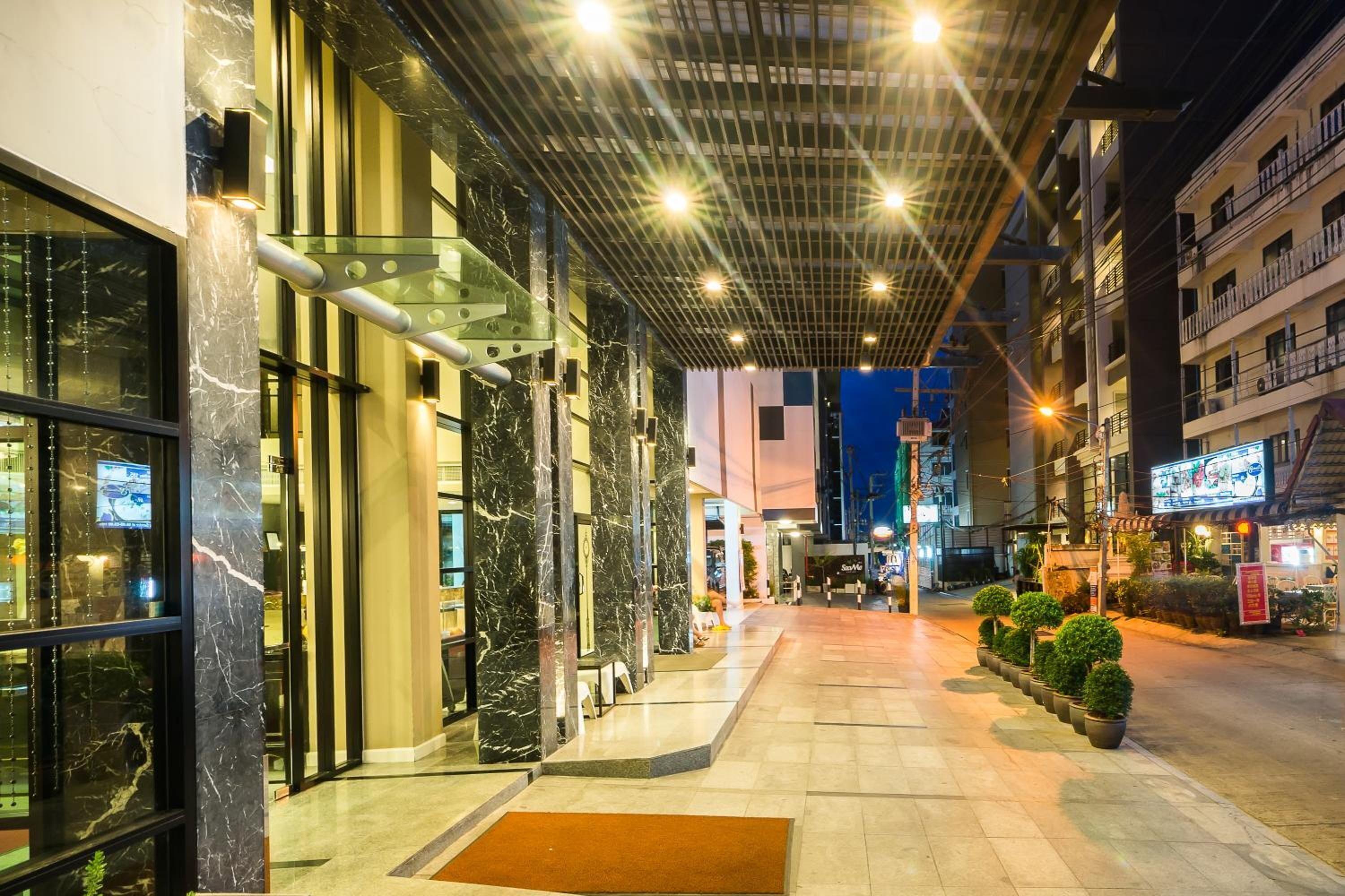 Sea Me Spring Tree Hotel (Adults Only)