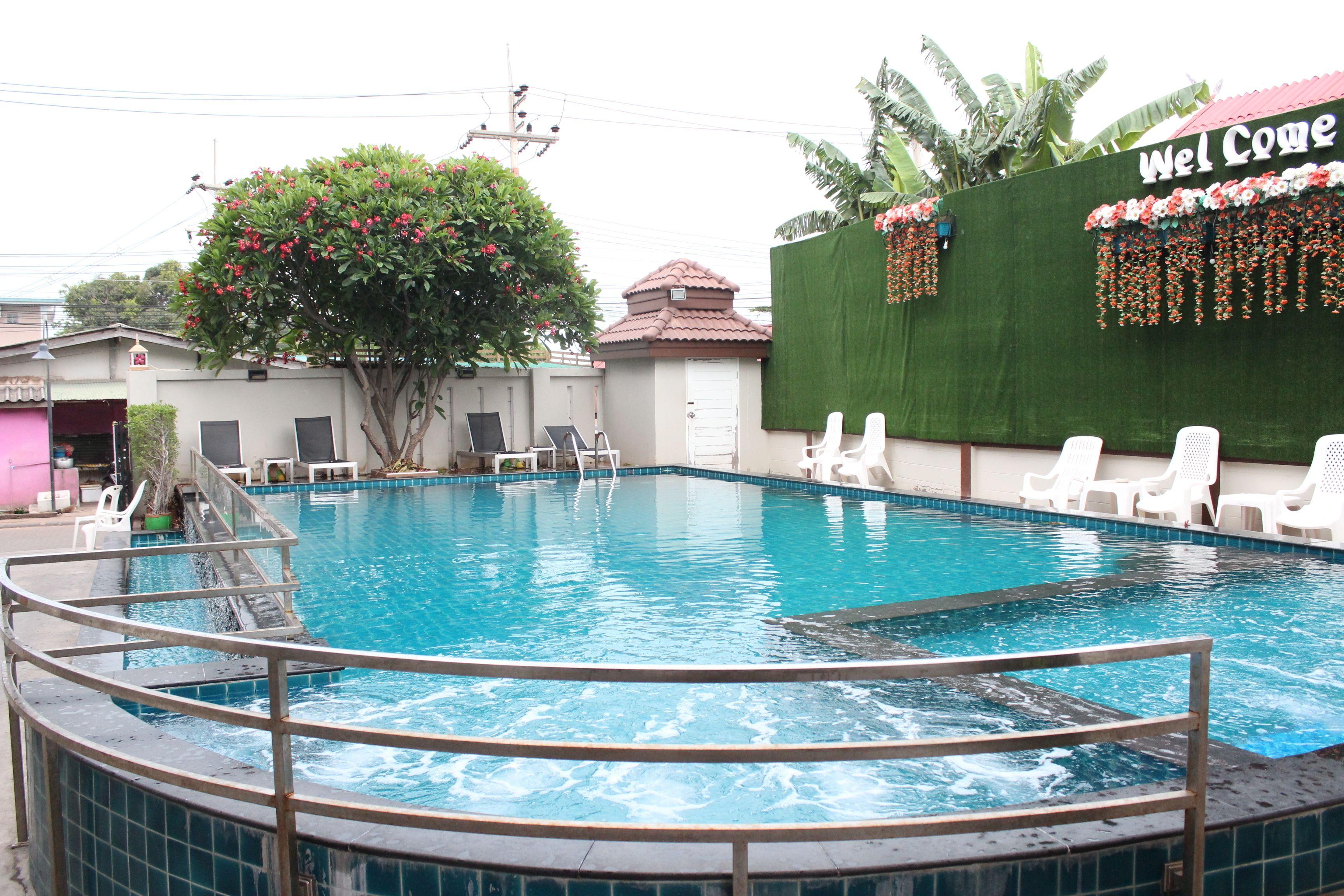 Bee Orchid Pool Ko Lan