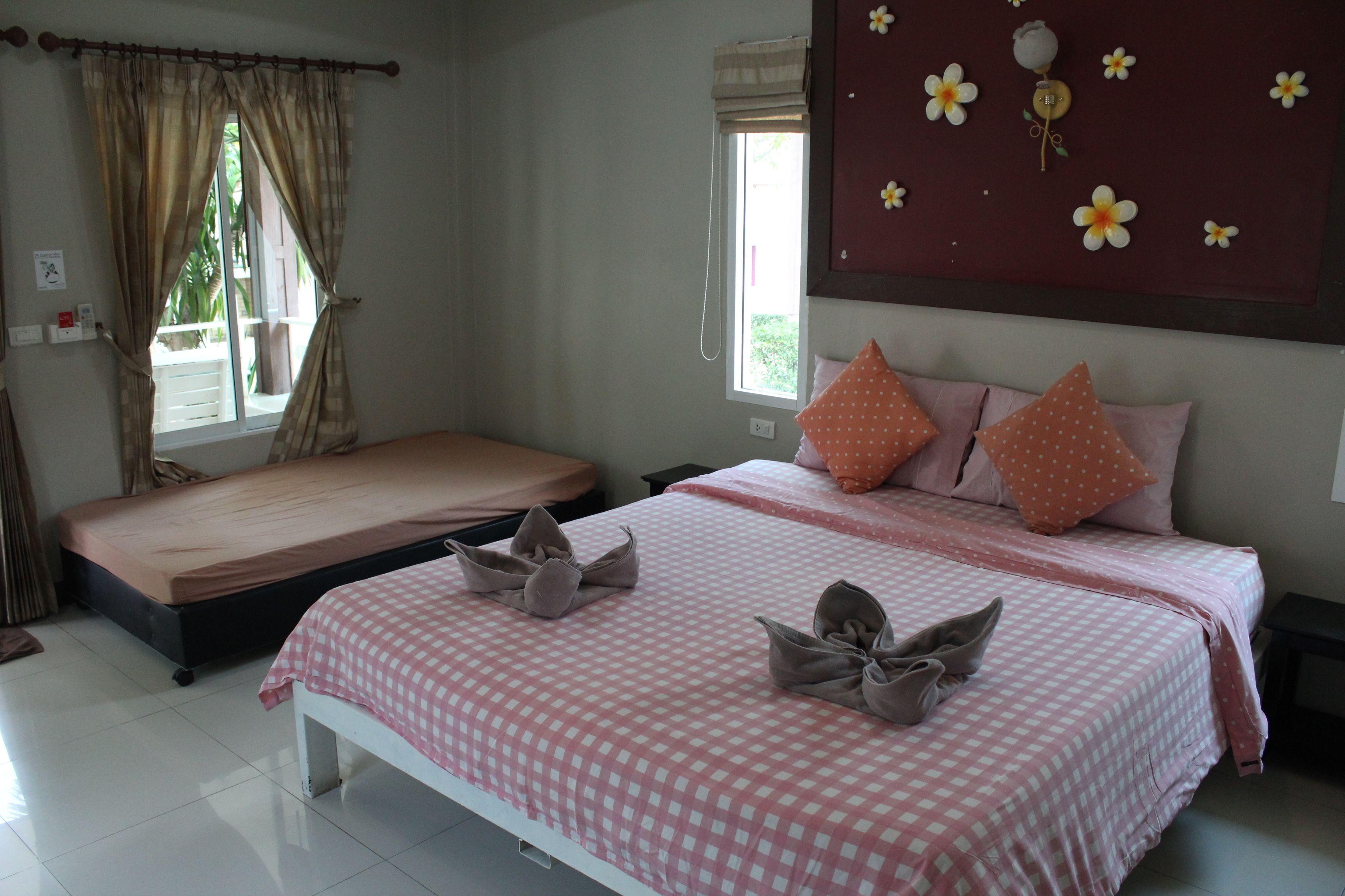 Hotel Bee Orchid Pool 3*