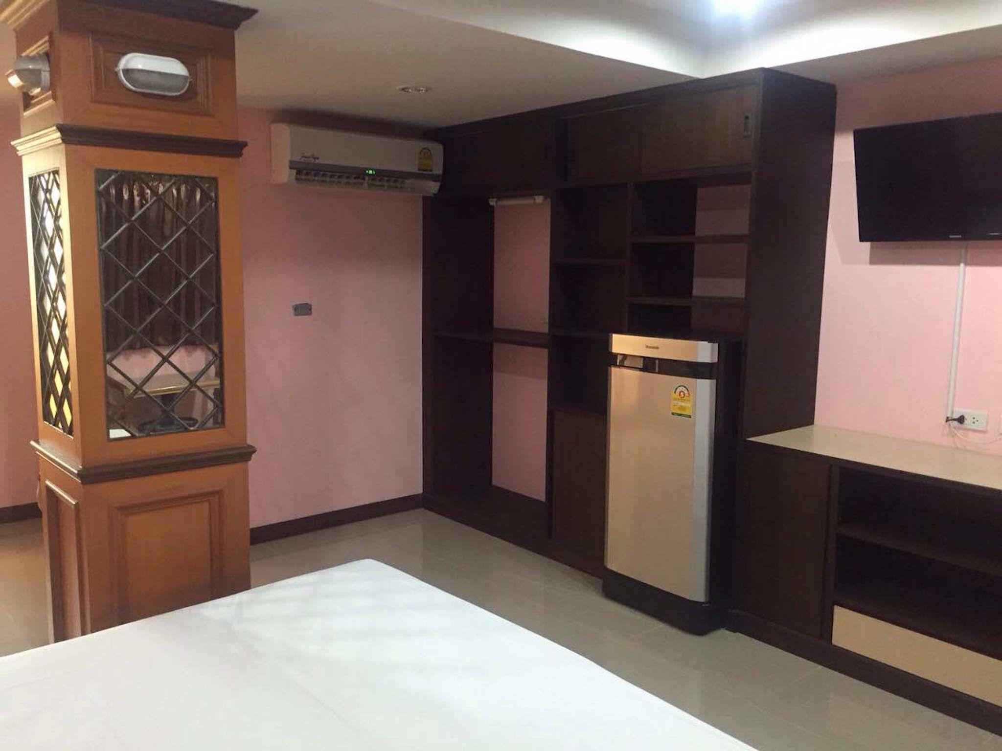 Oyo 523 Aa Pattaya Ville Hotel