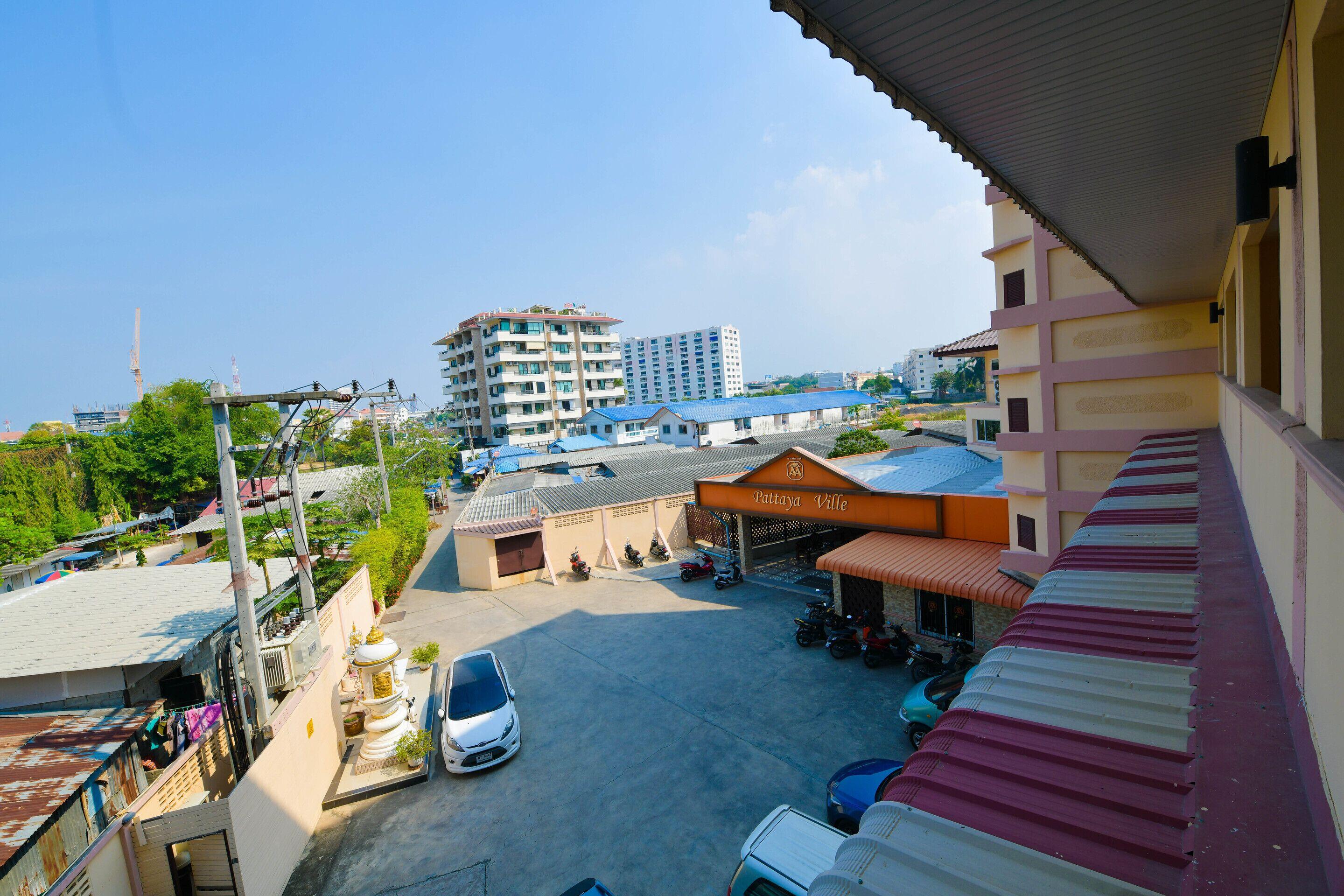 Hotel Oyo 523 Aa Pattaya Ville 2*