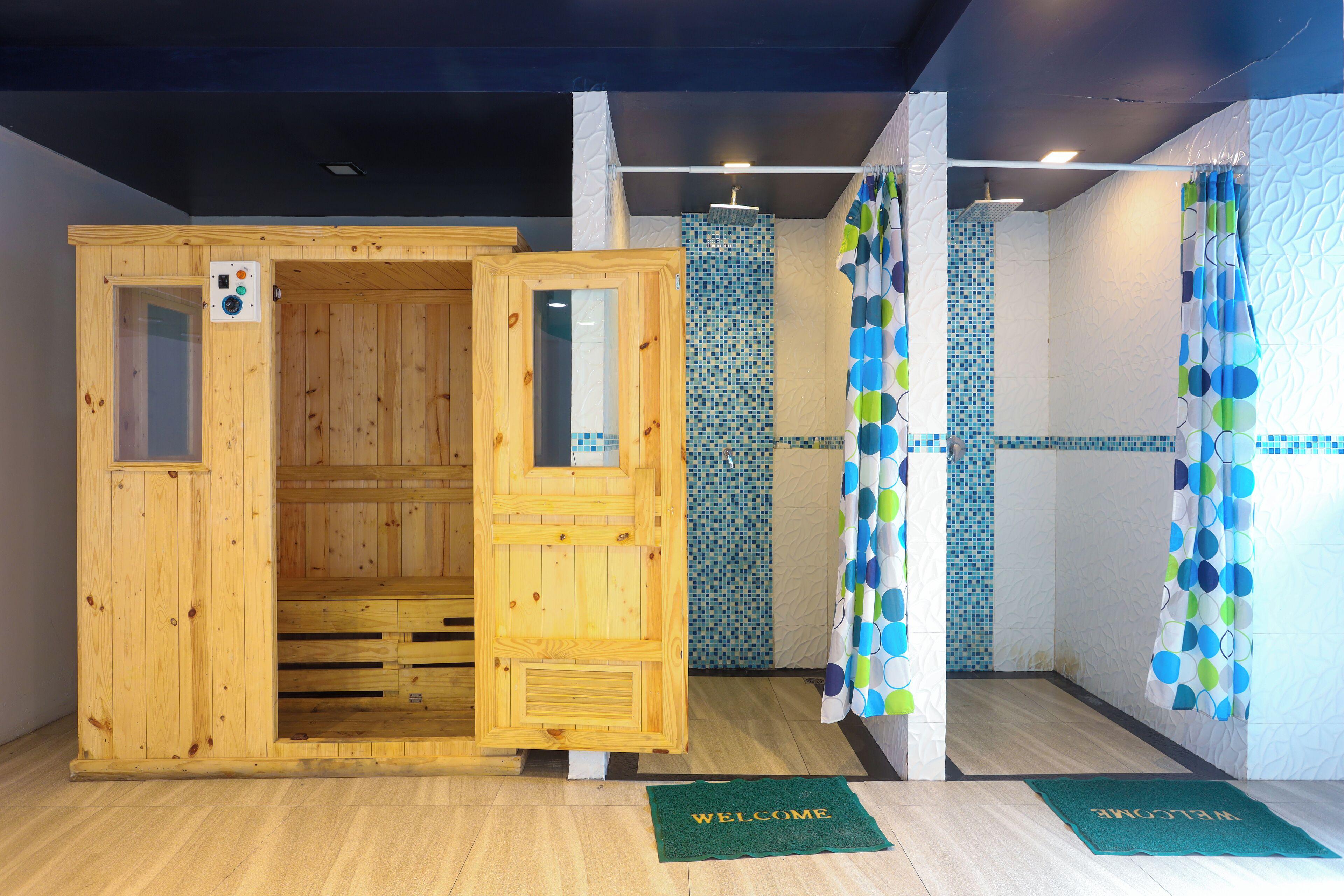 โรงแรม Land Royal