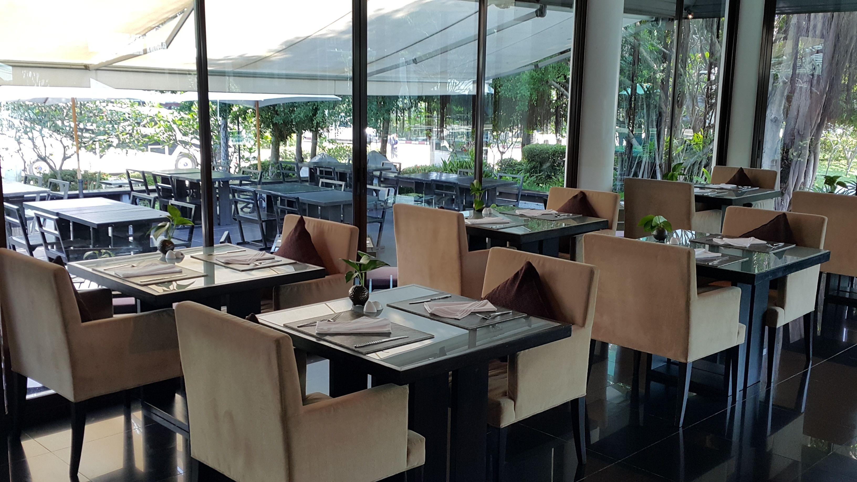 รีสอร์ท The Zign Premium 5*