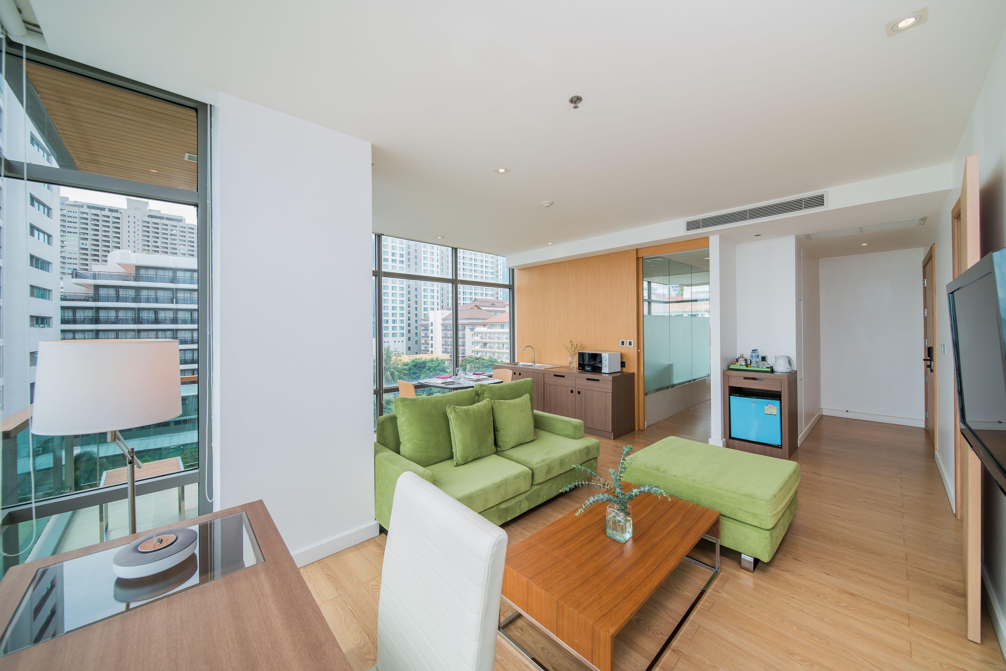 โรงแรม Seven Zea Chic 4*