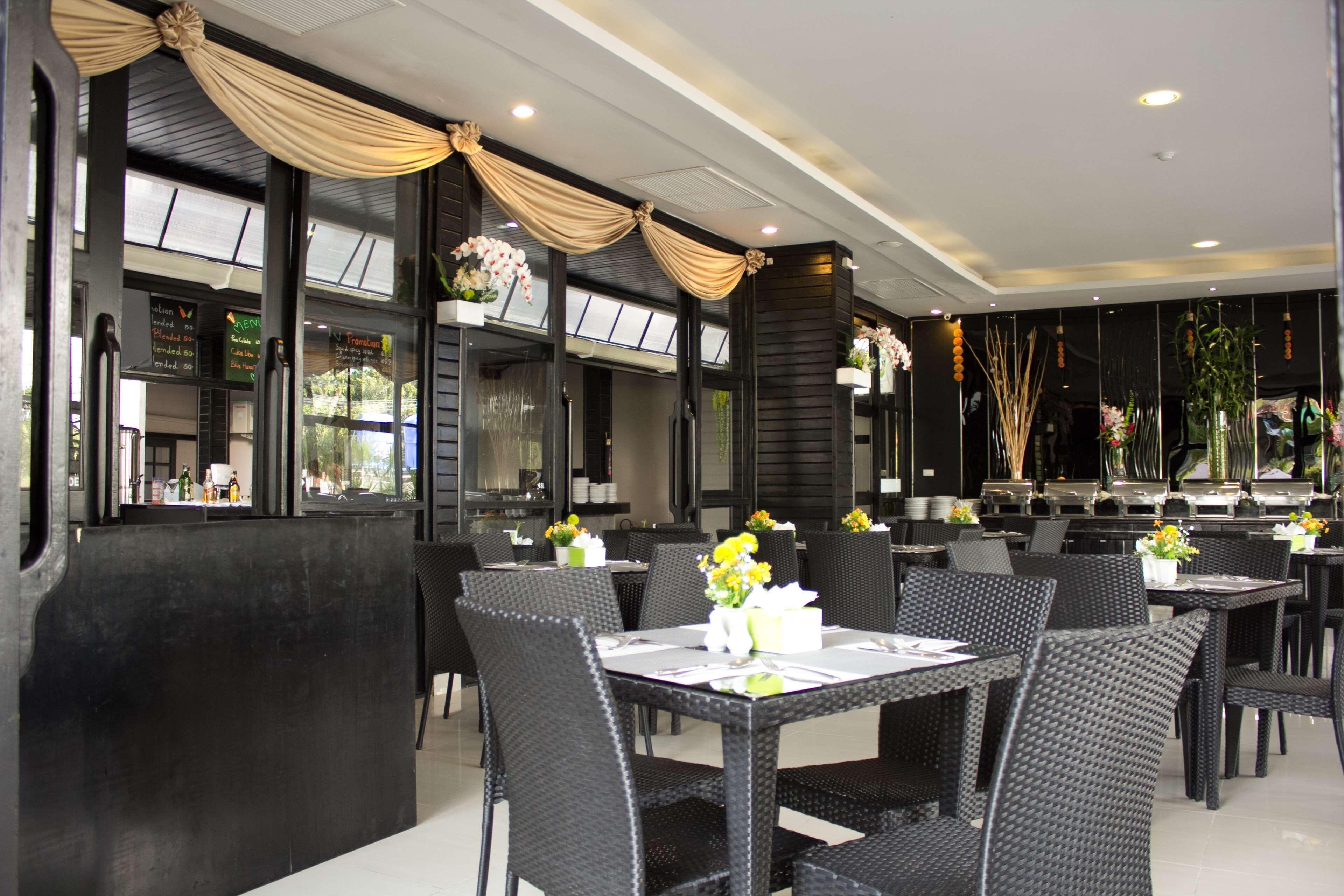 Golden Tulip Essential