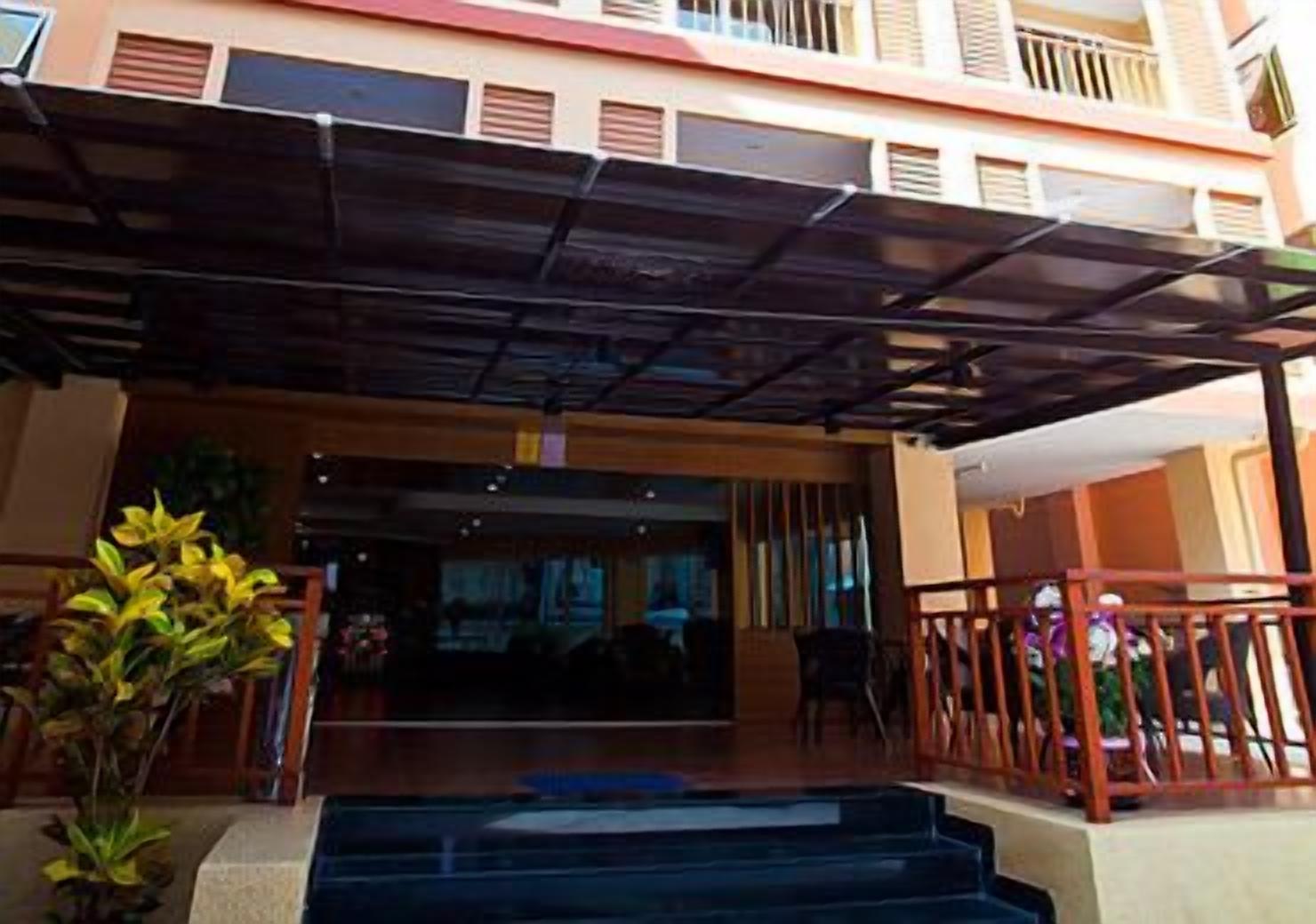 Iris โรงแรม