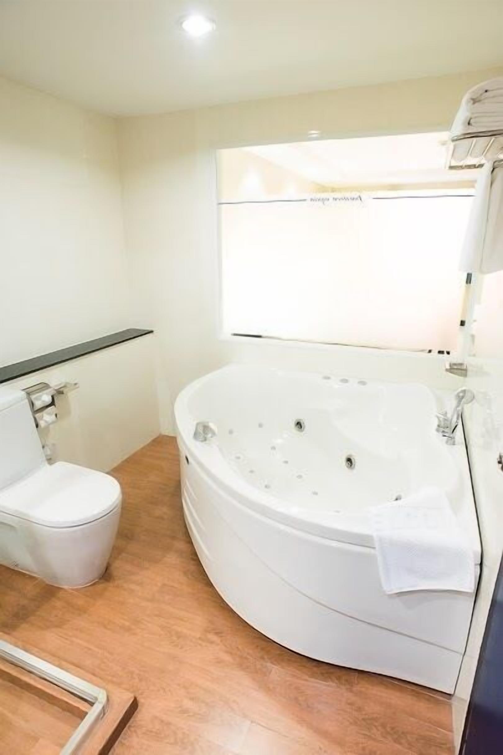 Fourteen Again Inn Pattaya