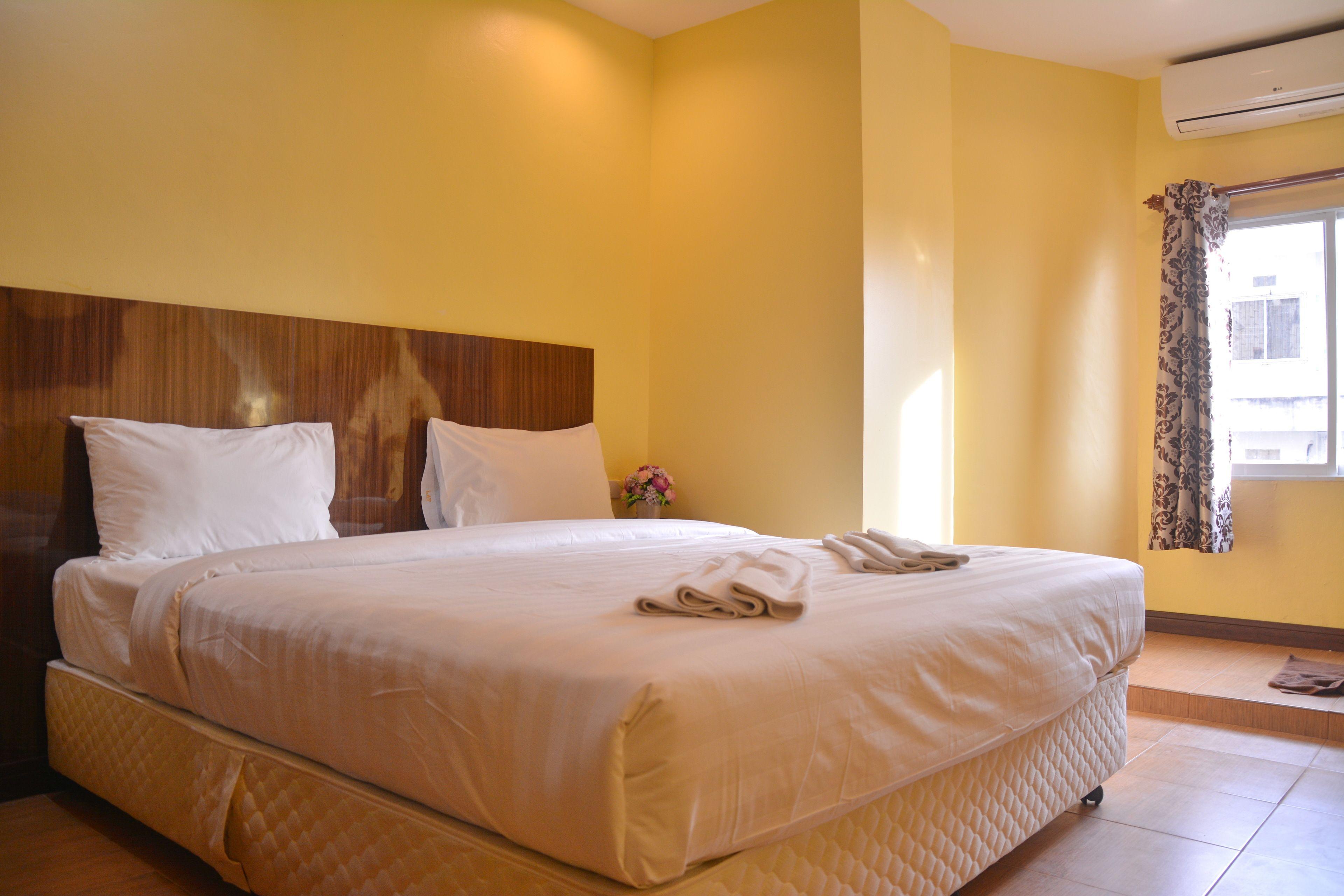 Hotel Taj Place Residency