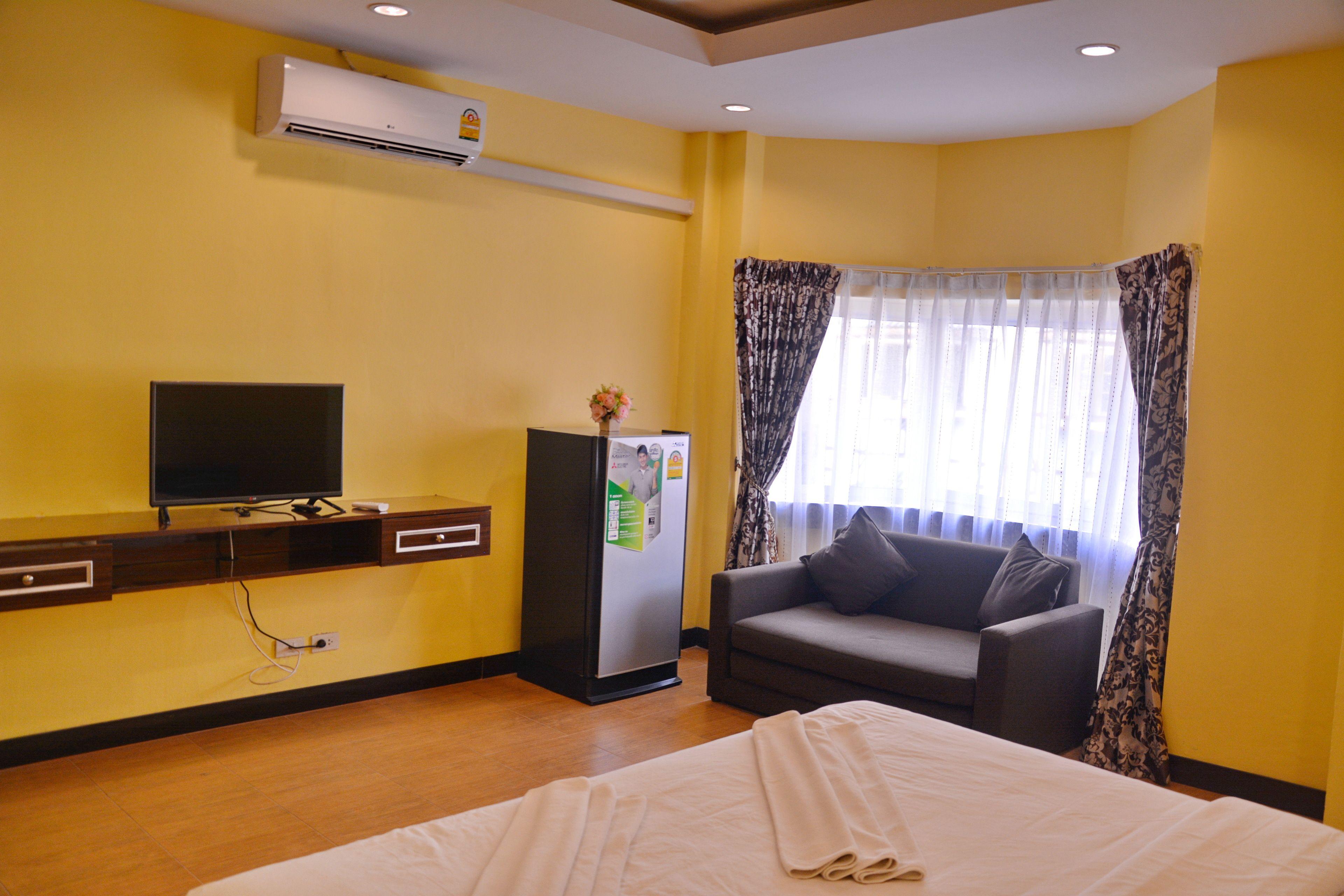 Taj Place Residency Hotel 2*