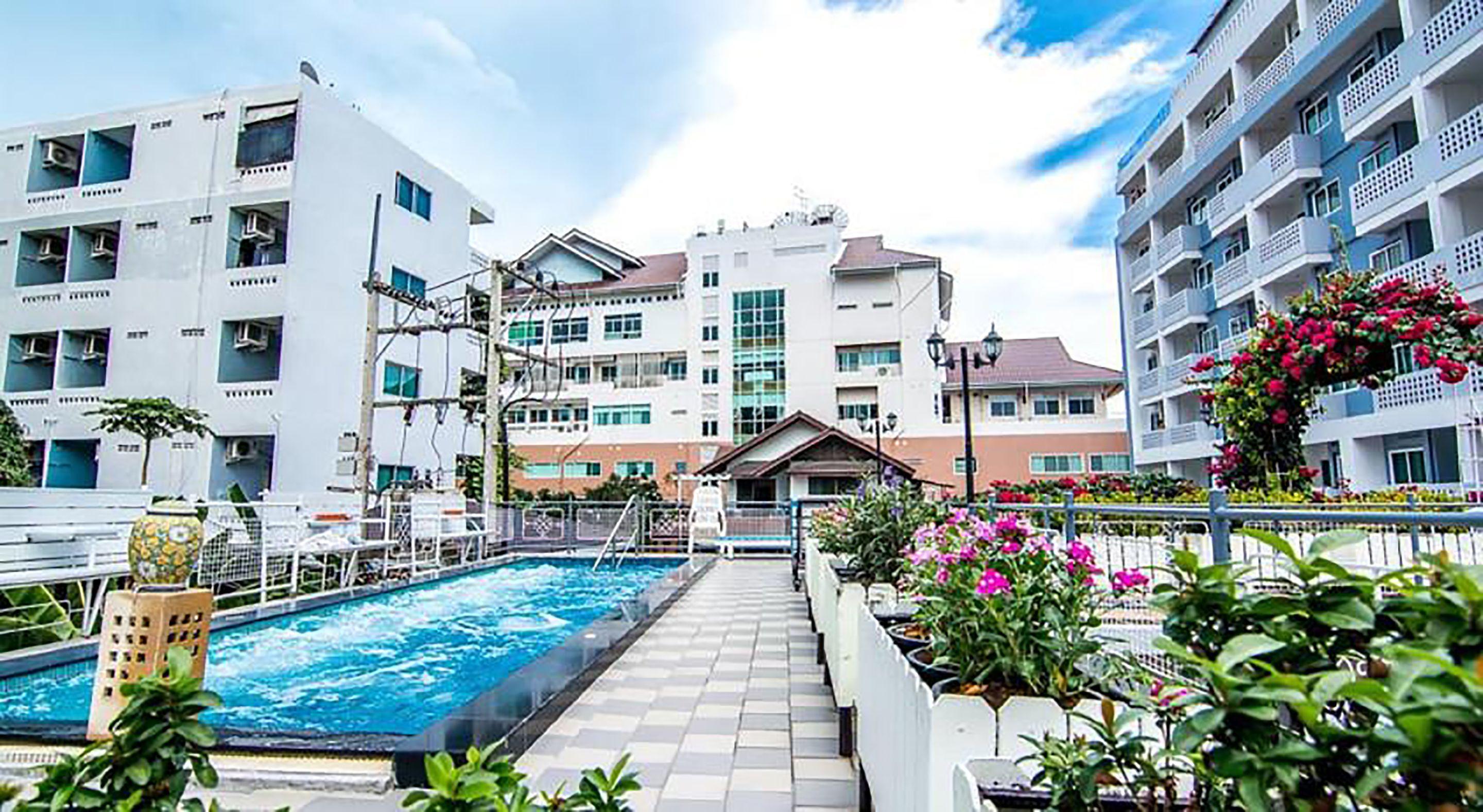 สุทัศน์ คอร์ท 4 โรงแรม