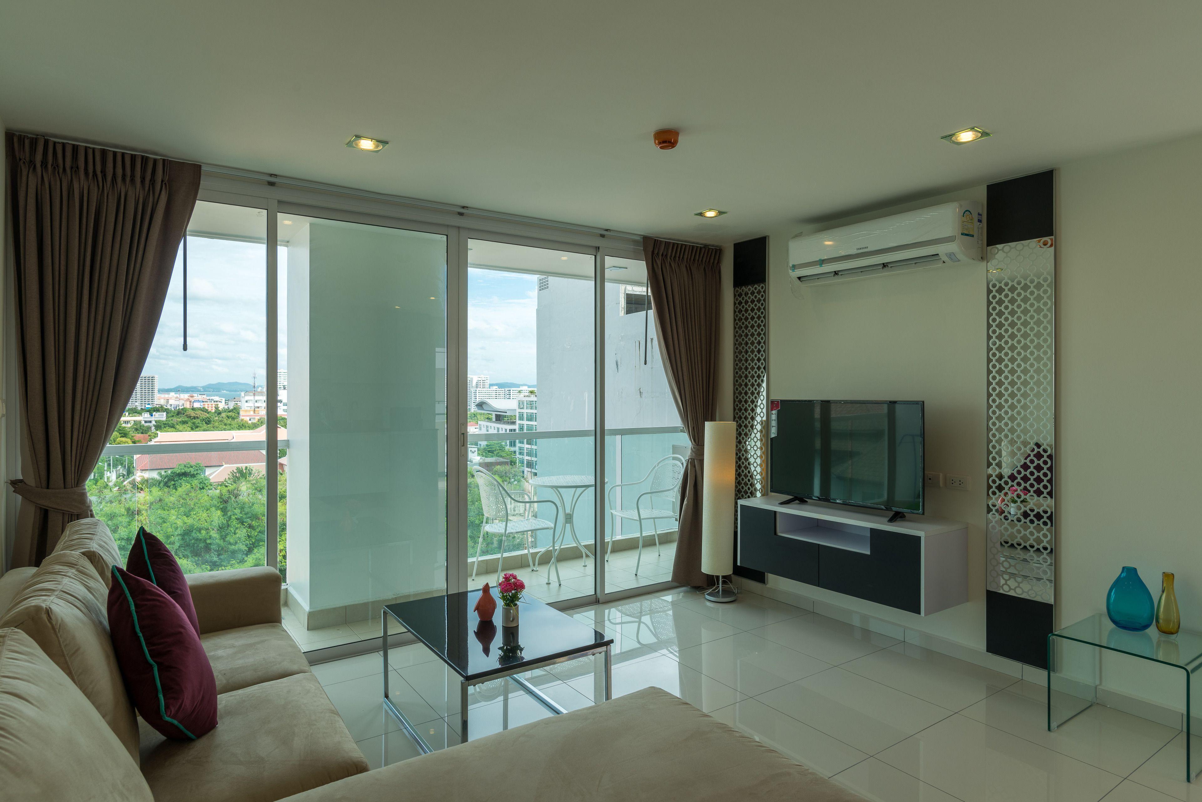 Apartment Art On The Hill By Sunny Pattaya