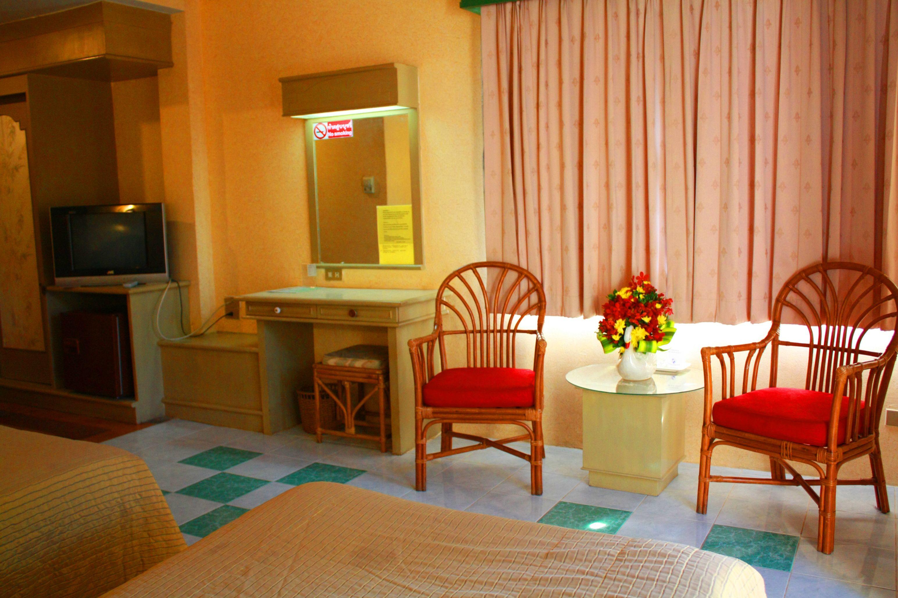 Garden Hotel 3*