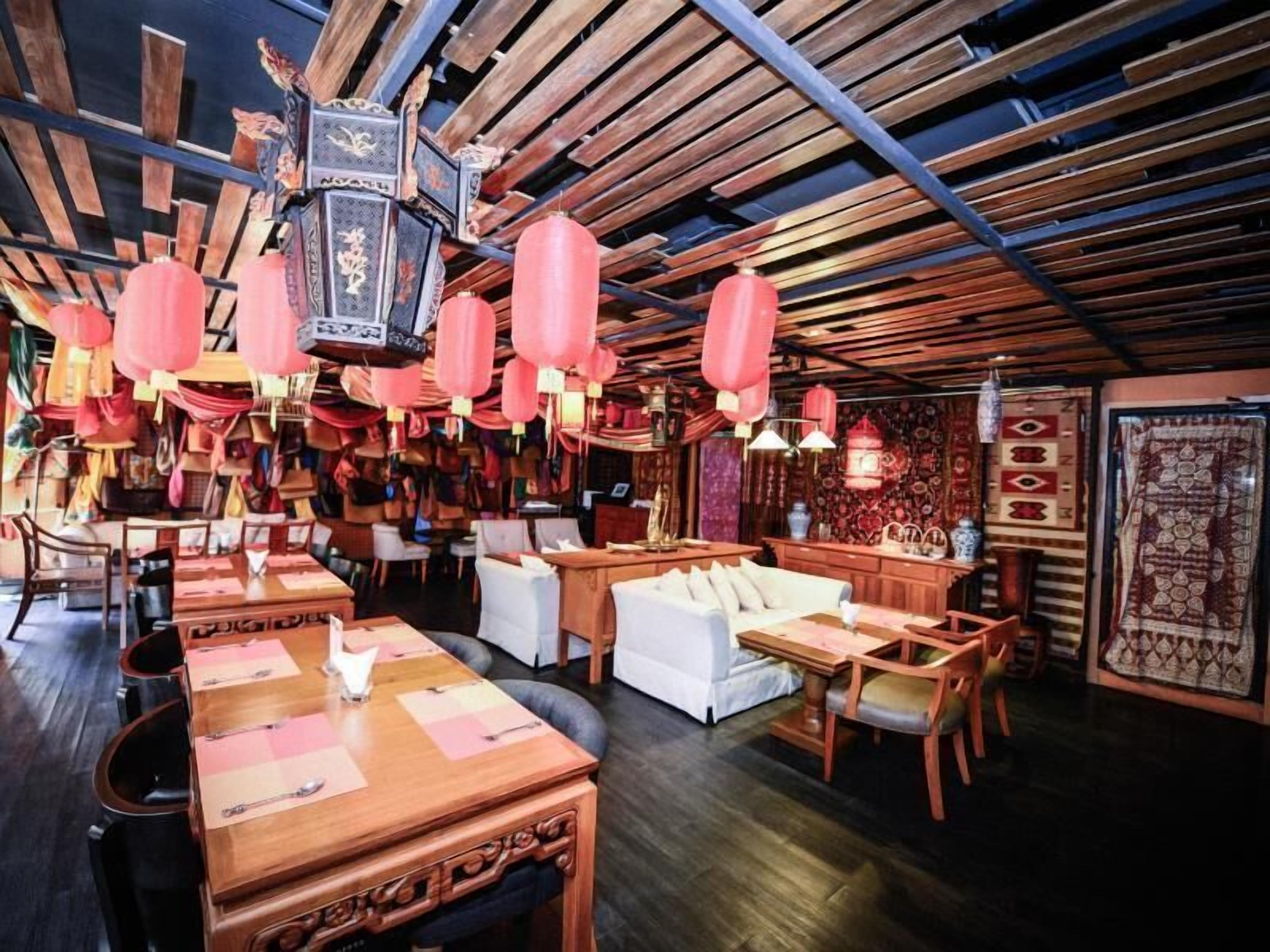 Atlantis & Water Park By The Sea 2* Pattaya