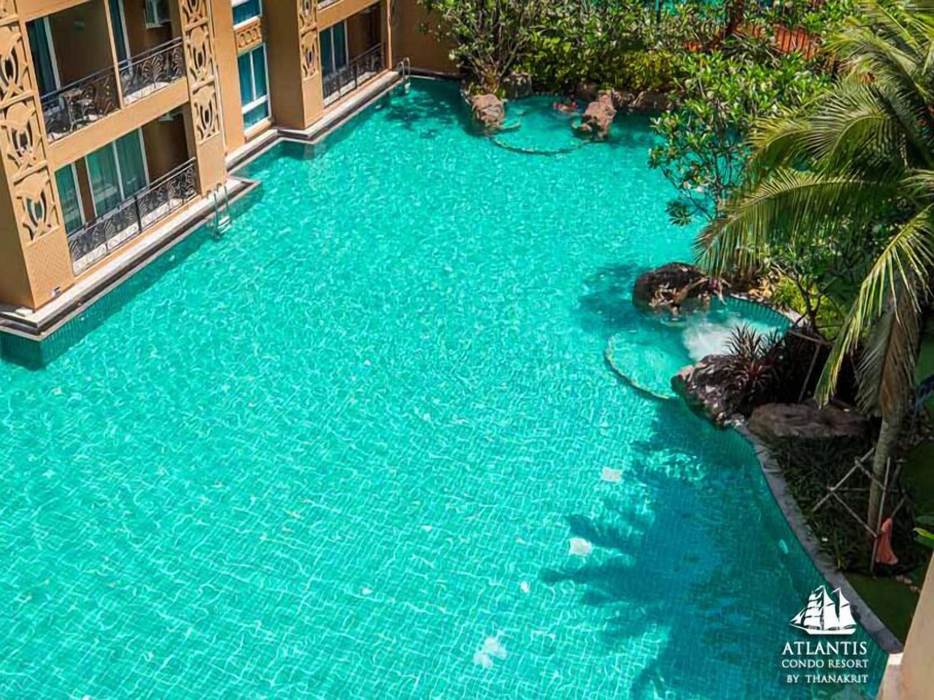 Hotel Atlantis & Water Park By The Sea Pattaya