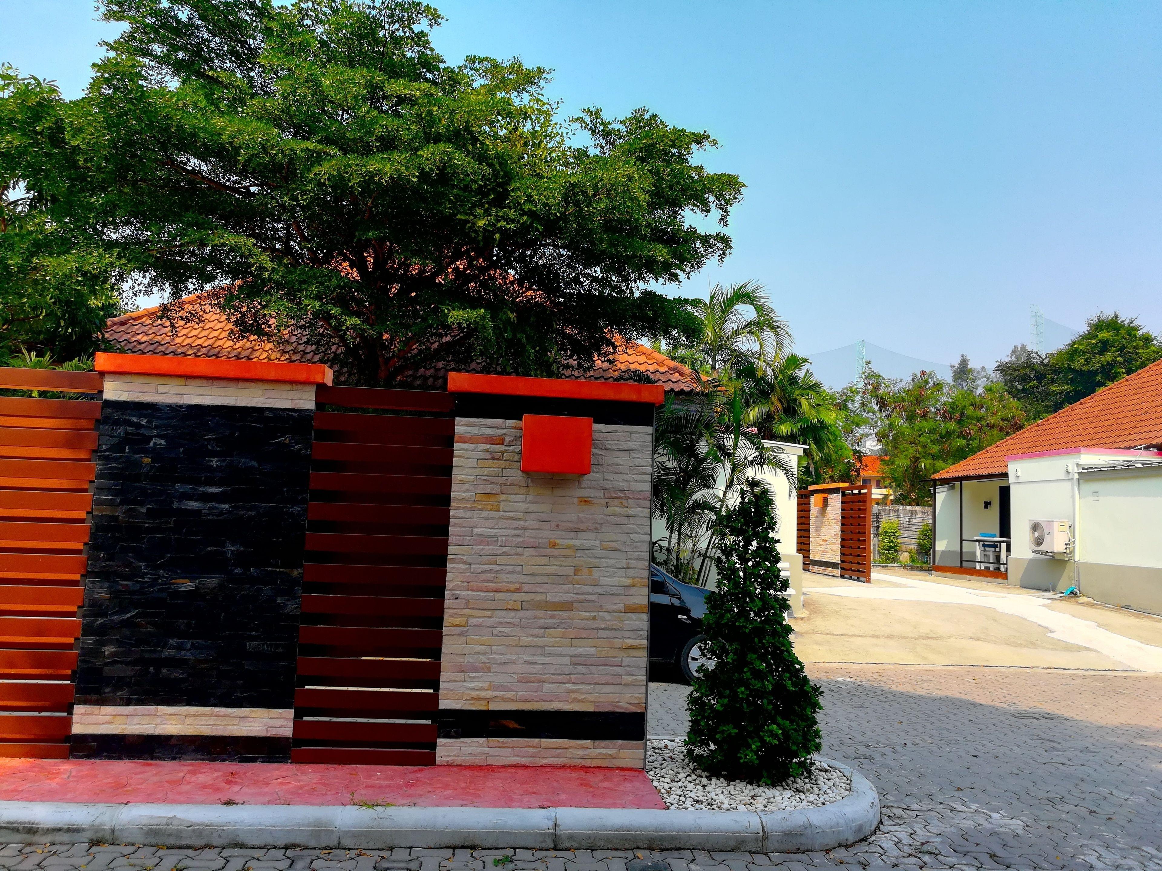 Nice Resort Pattaya Hotel 3*