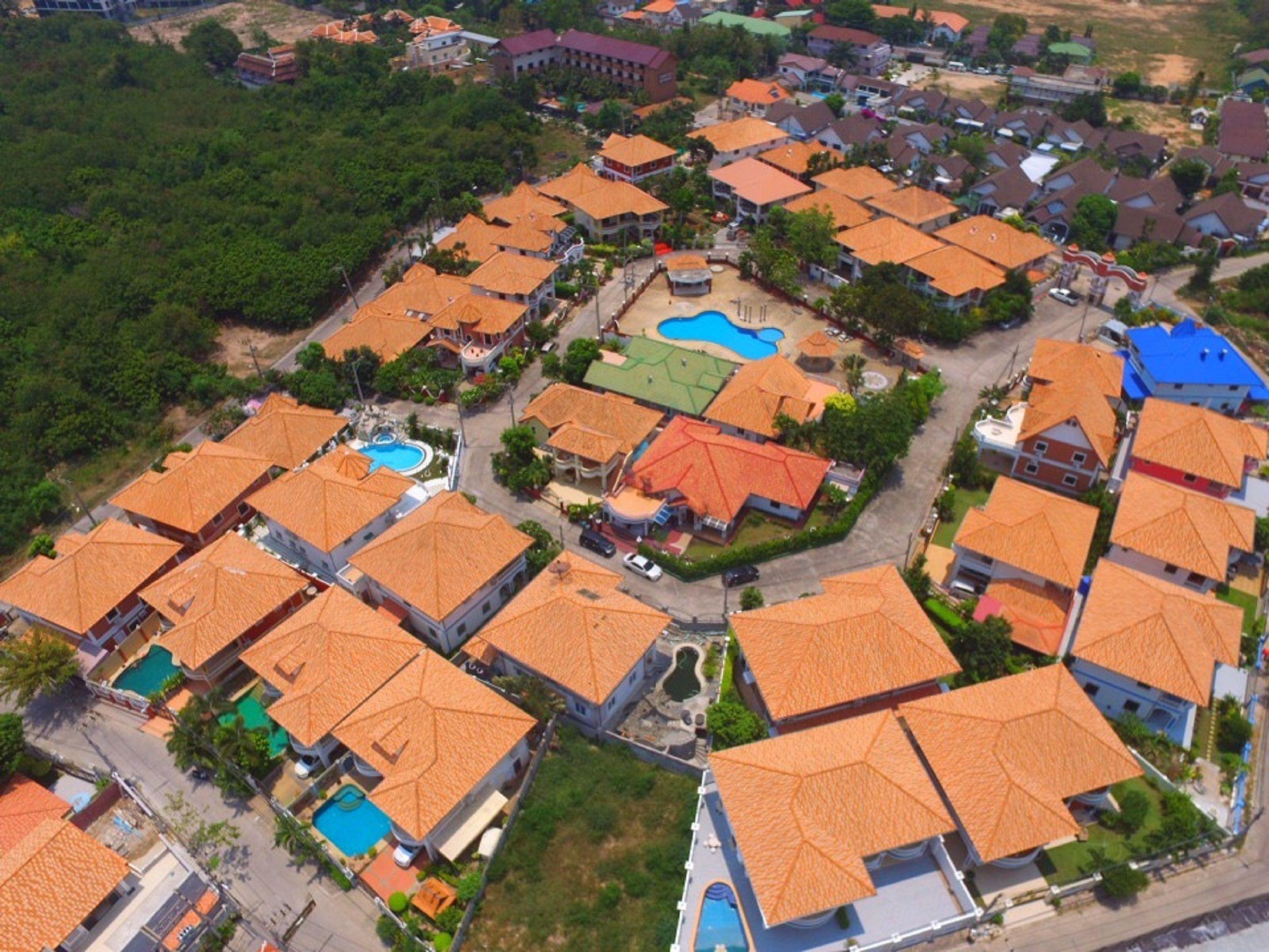 Hotel Garden - Pattaya House Walking Street Ban Nong Tabaek