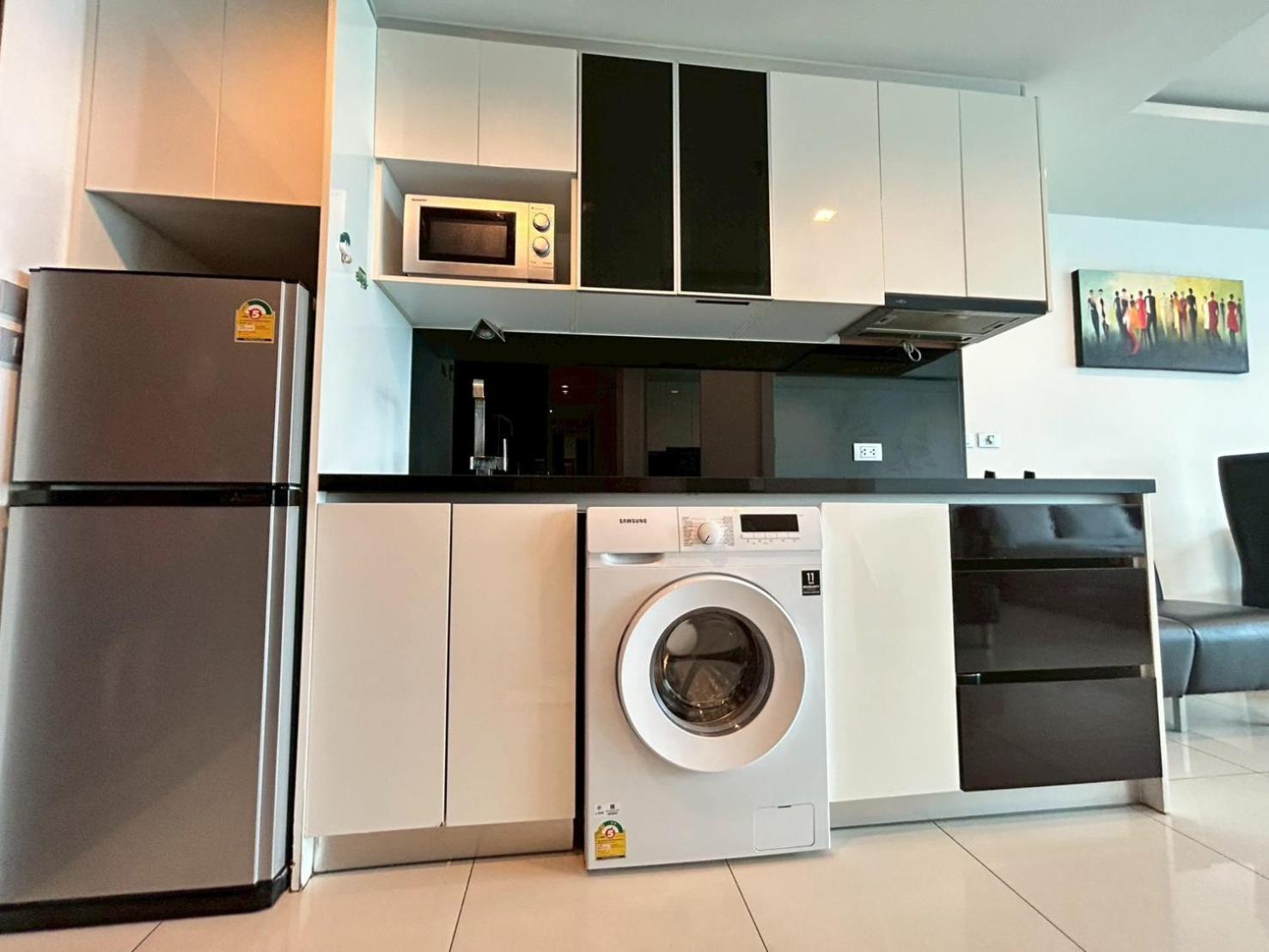 Wong Amat Tower 2808 Apartment *