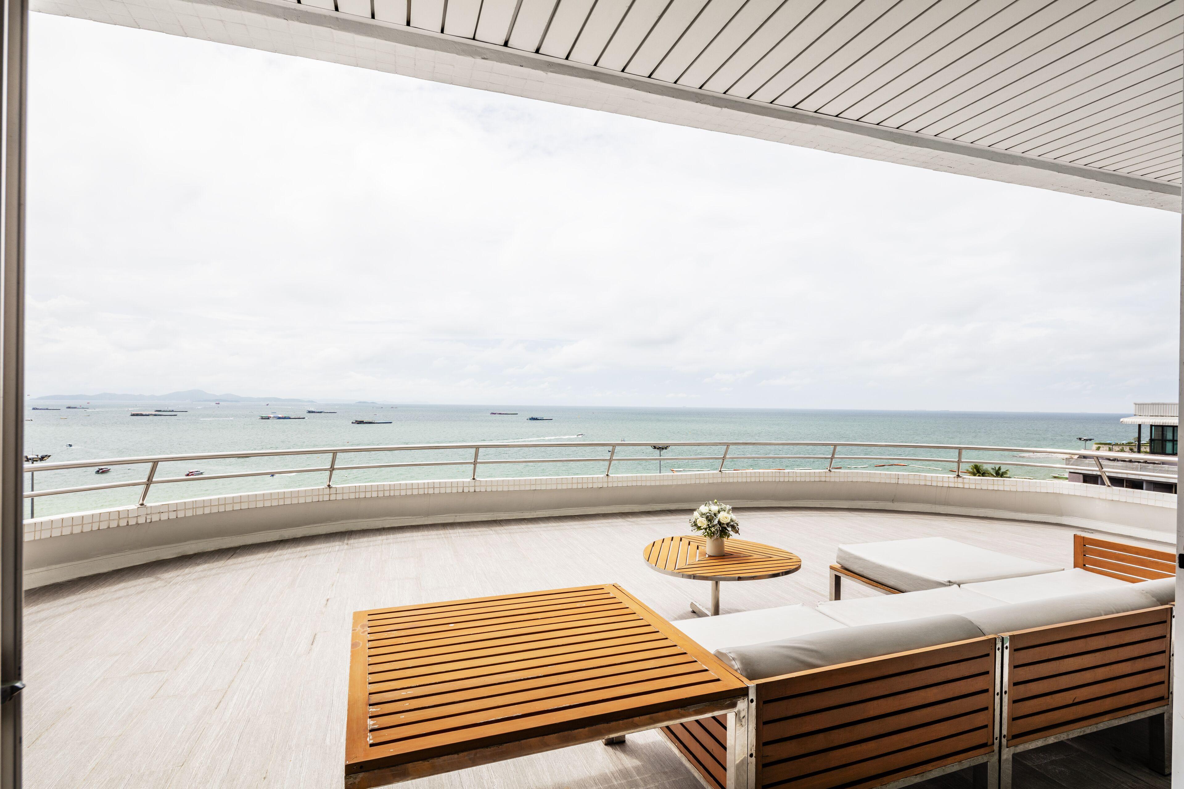 A-one The Royal Cruise - Sha Extra Hotel Pattaya