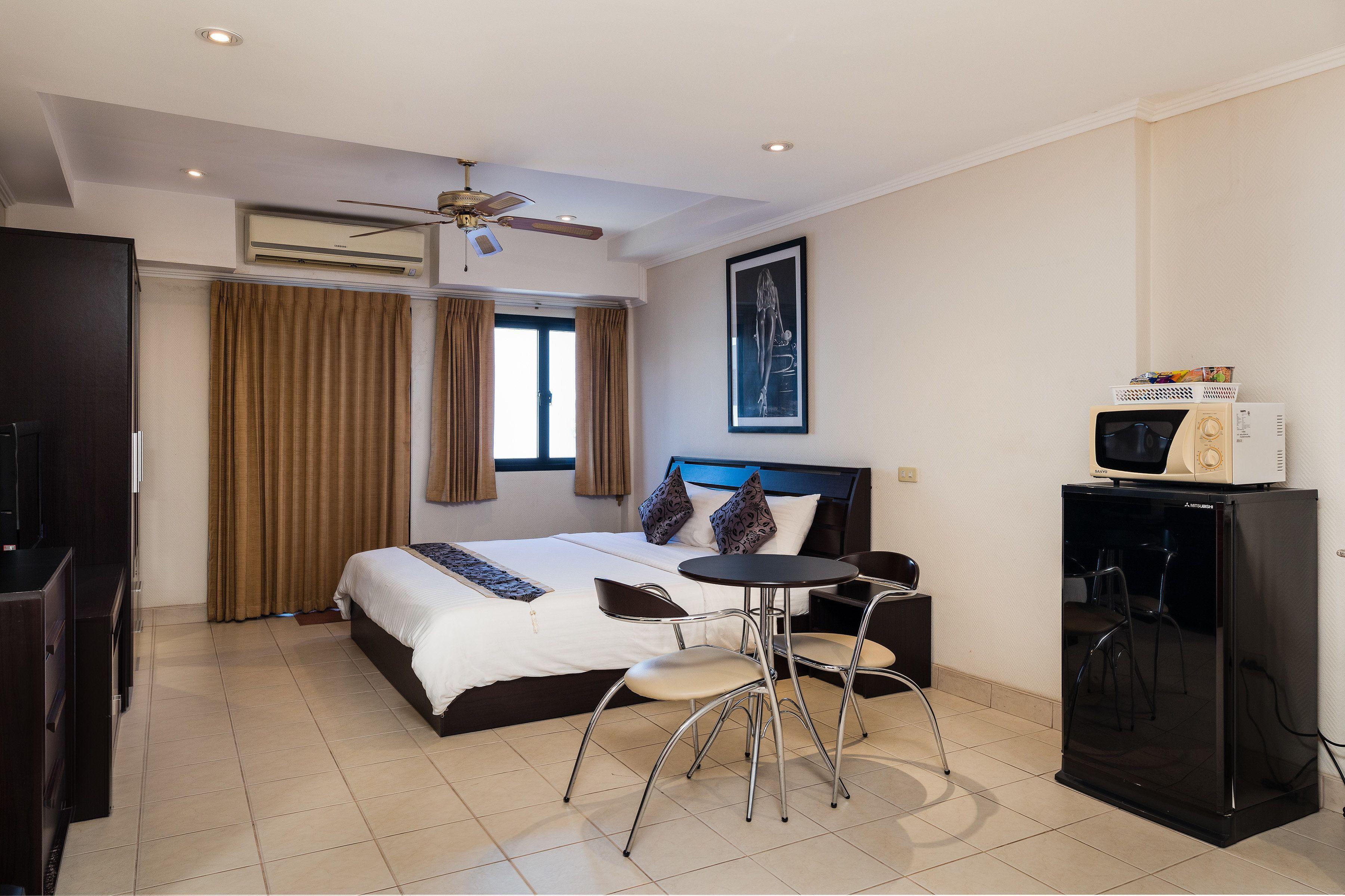 Hotel The Classroom Pattaya