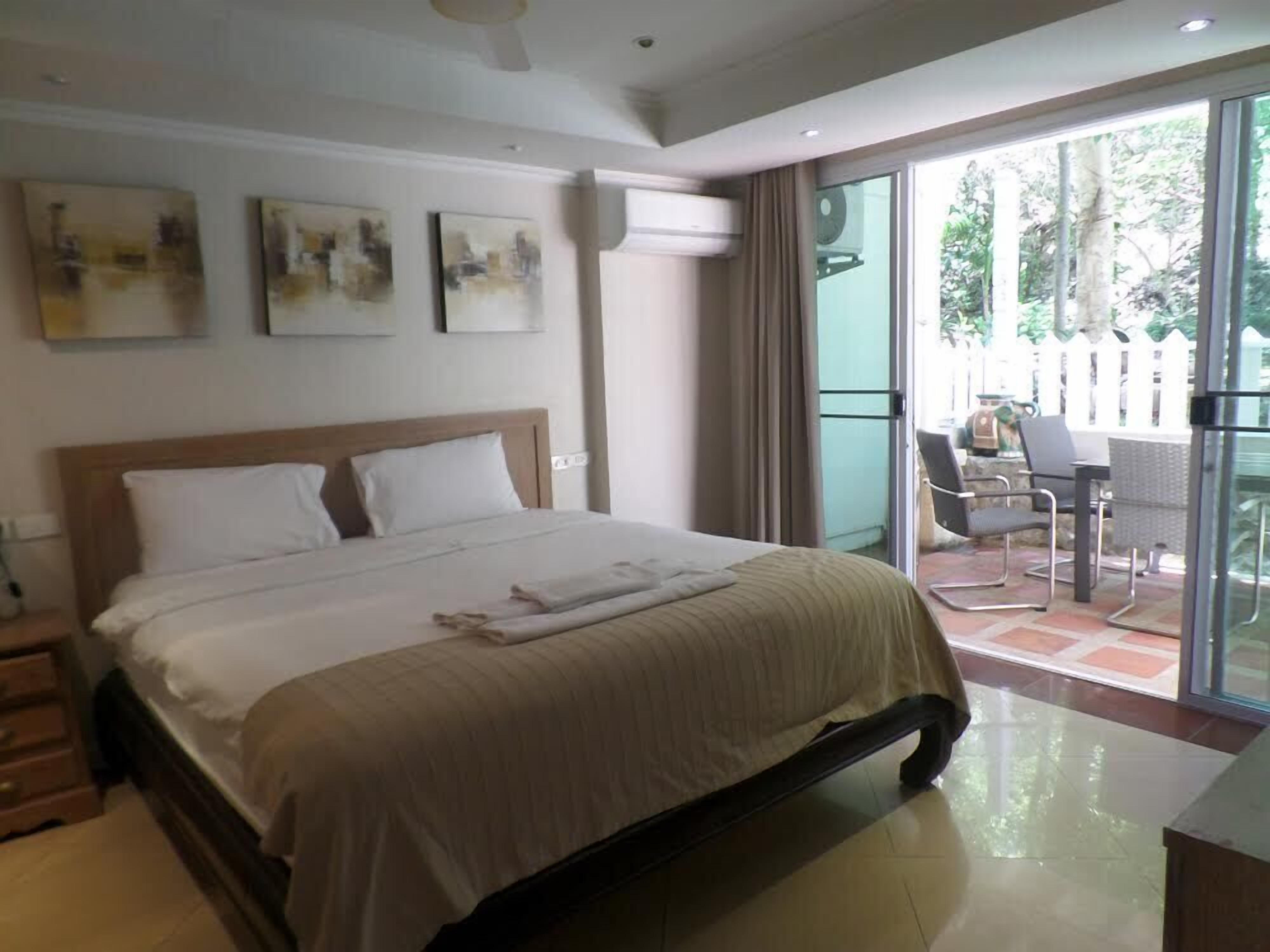Aparthotel Westbury Pattaya
