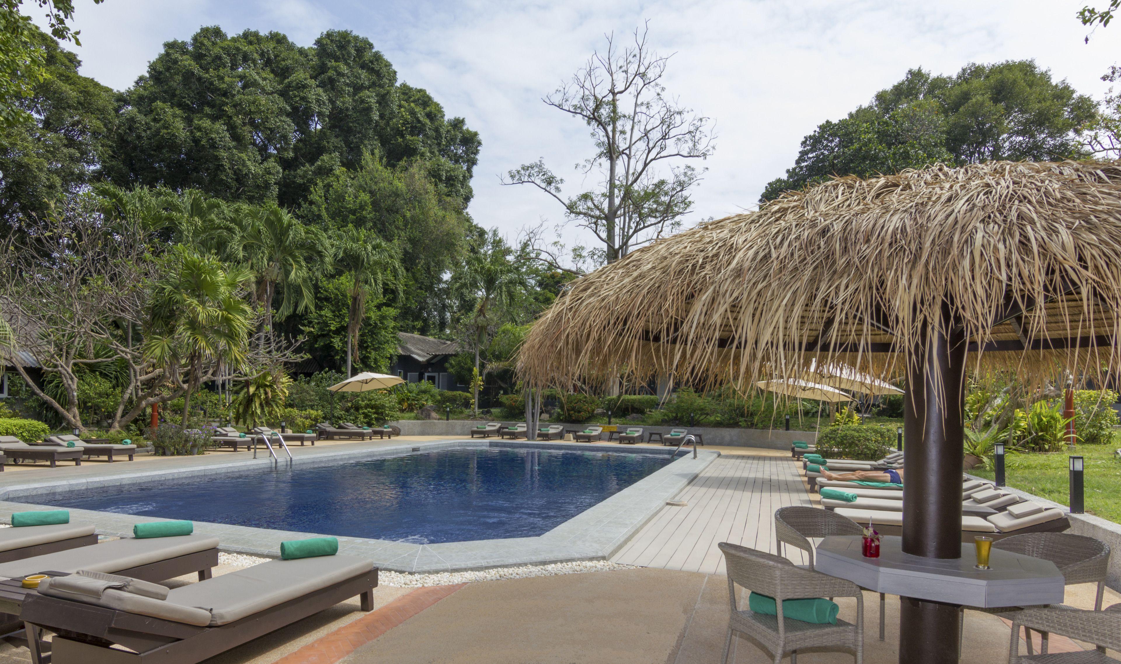 Let's Hyde & - Pool 4* Pattaya