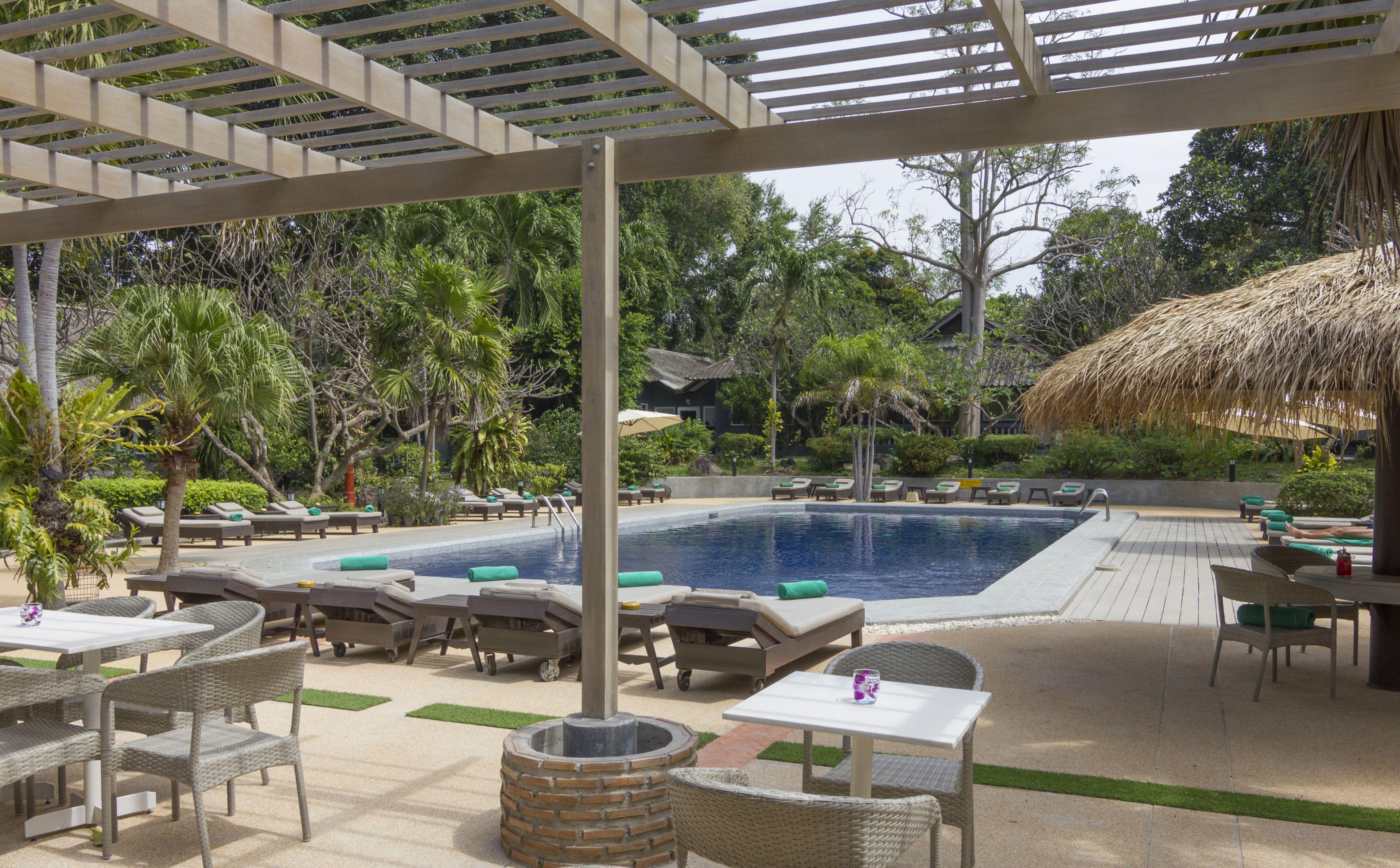 Let's Hyde & - Pool Hotel Pattaya