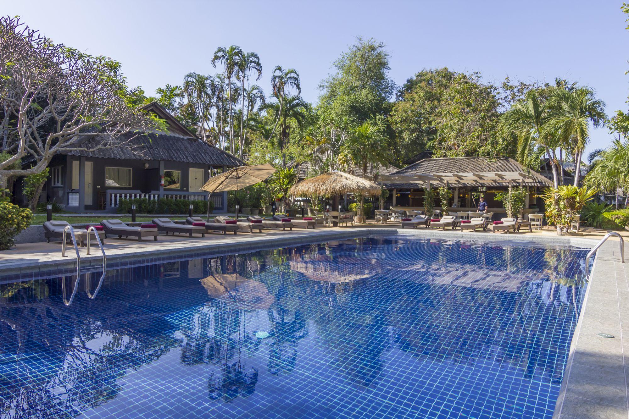 Let's Hyde & - Pool Hotel Pattaya