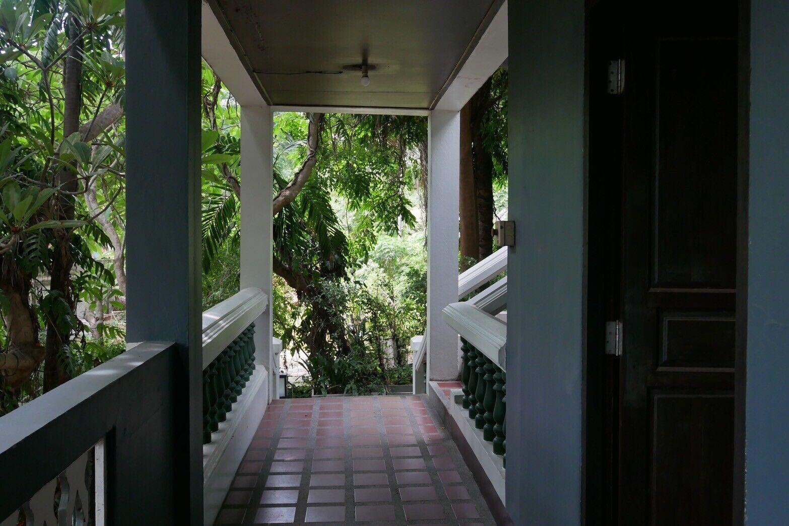 Let's Hyde & - Pool Pattaya