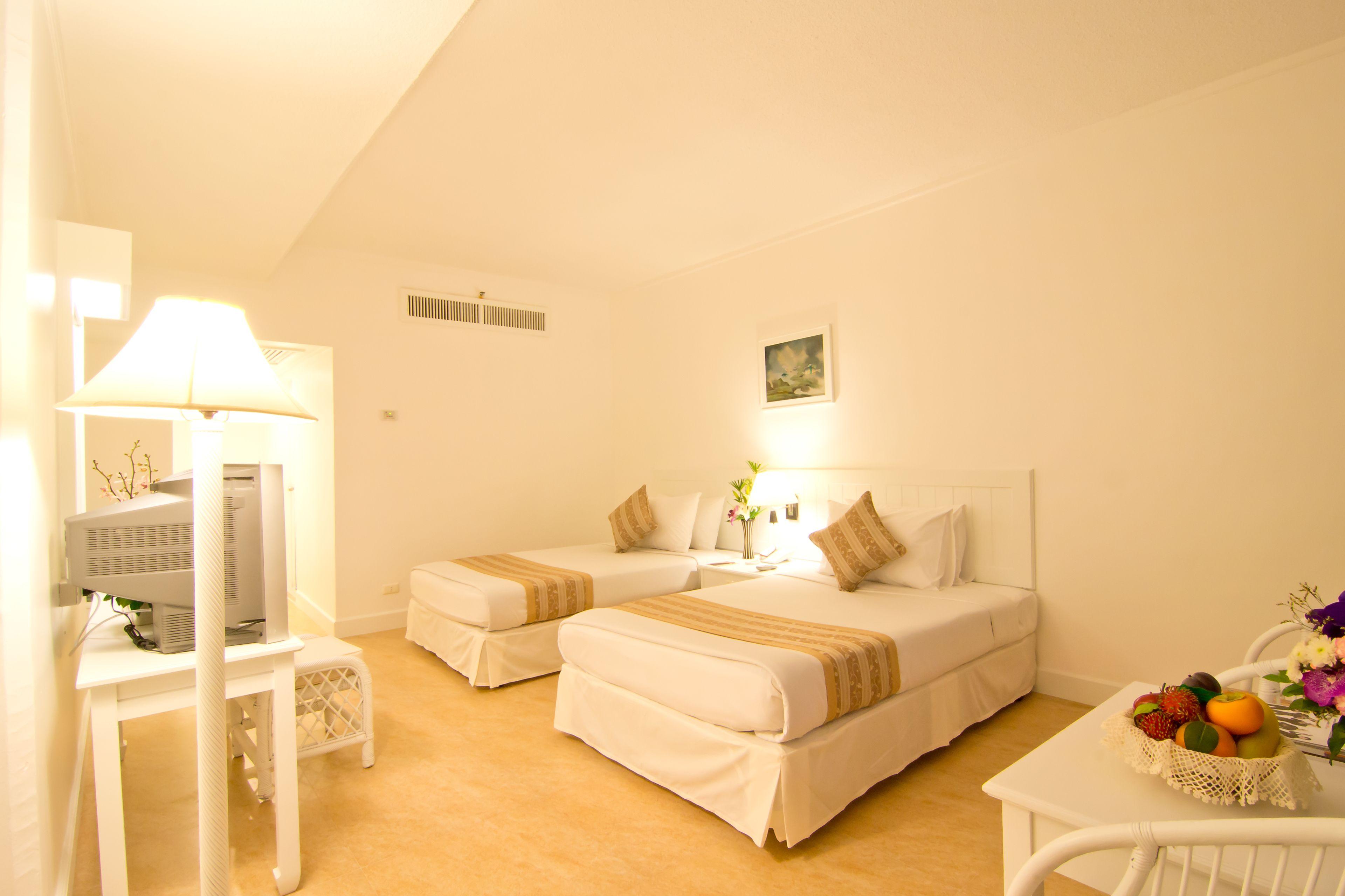 โรงแรม Ambassador Jomtien Wing 3*