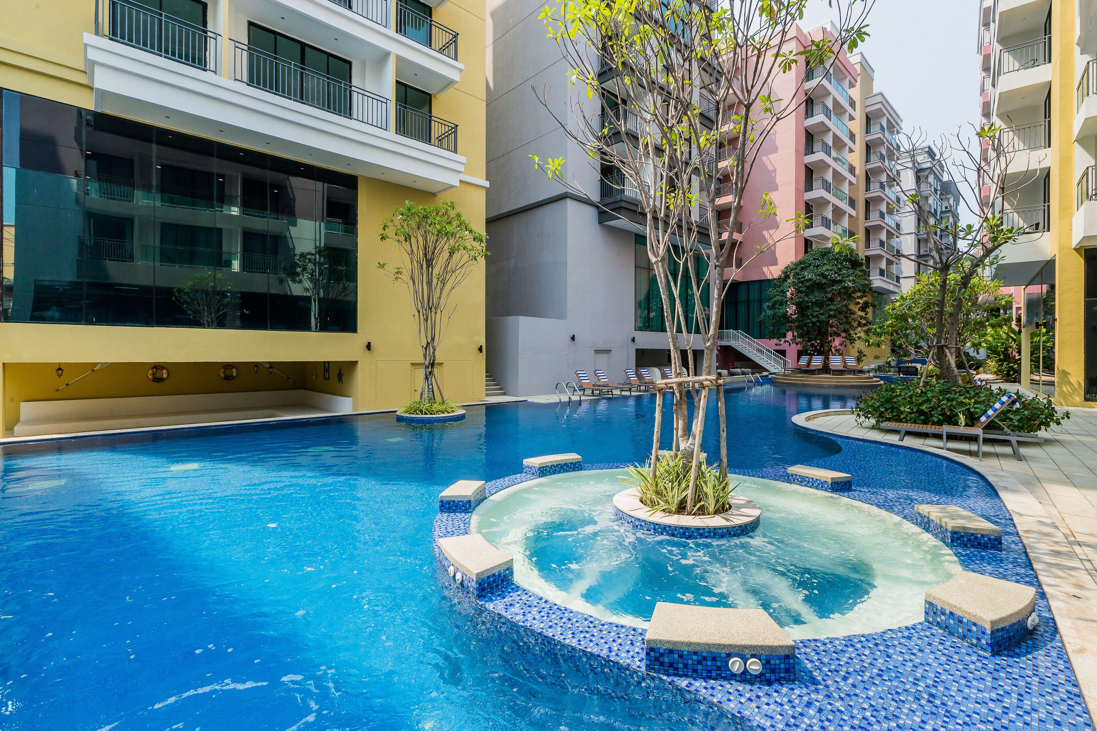 โรงแรม Citrus Grande By Compass Hospitality 5*