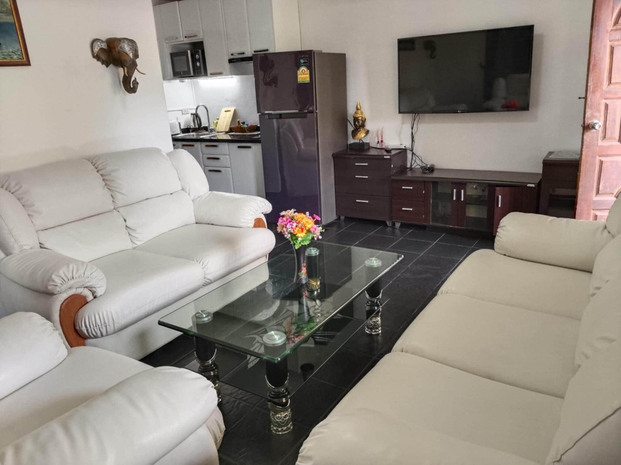 Phratamnak - 100 Meter From * Pattaya