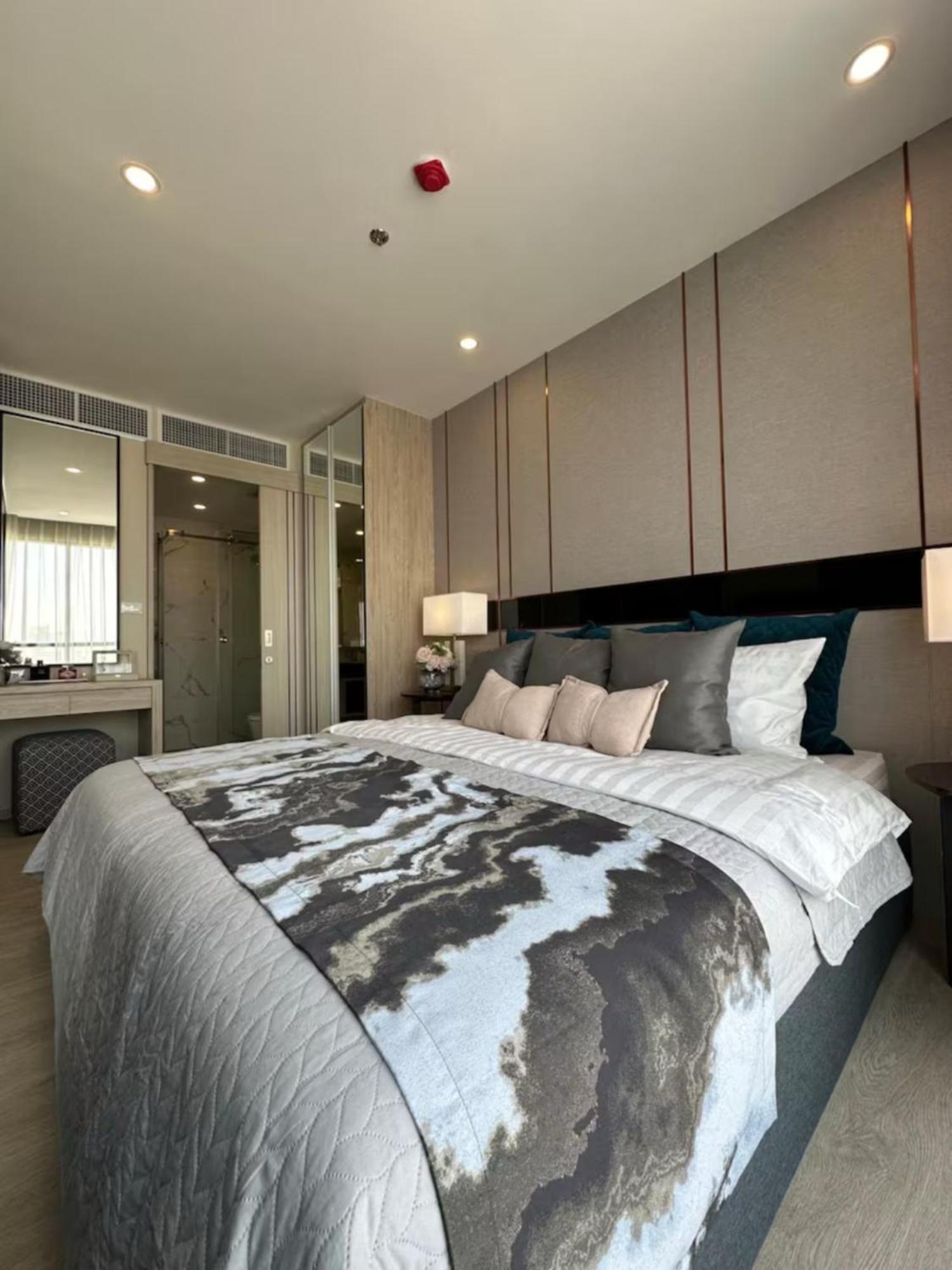 อพาร์ทเม้น The Panora Luxury Seaview Pattaya