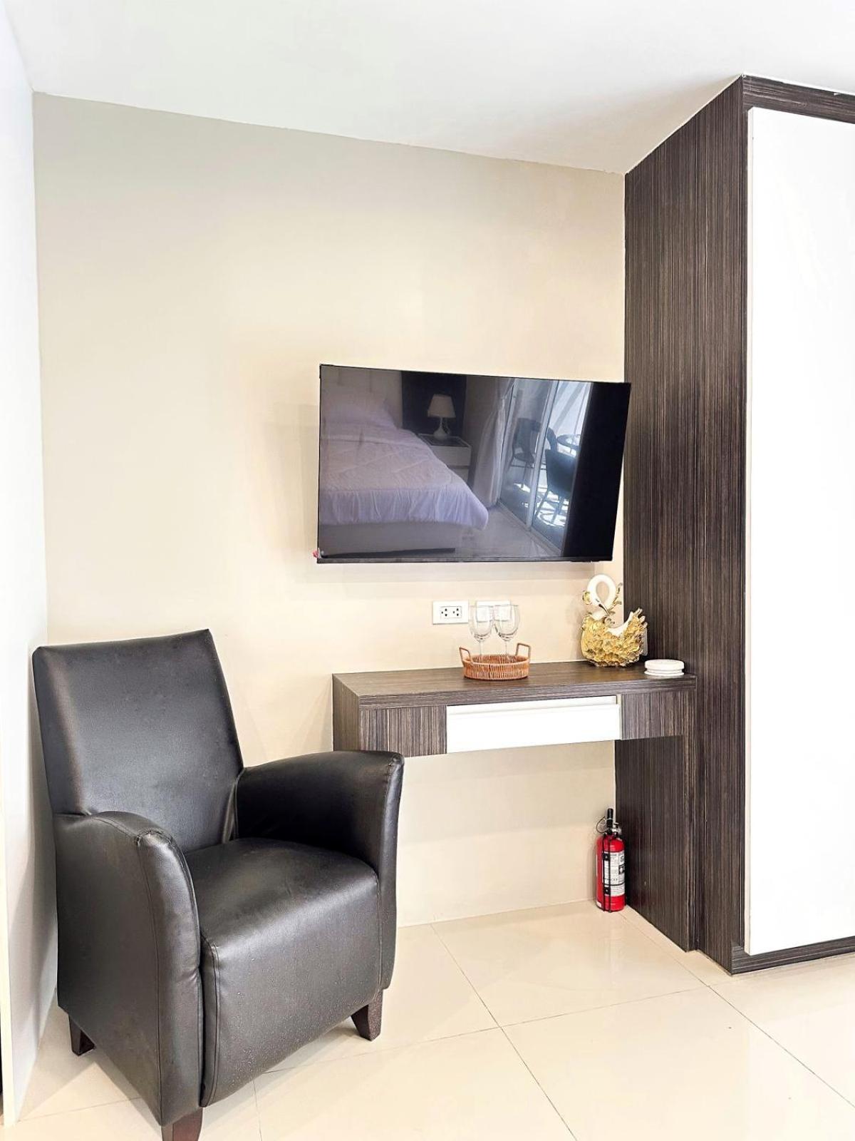 อพาร์ทเม้น Modern - Phratamnak Jomtien *