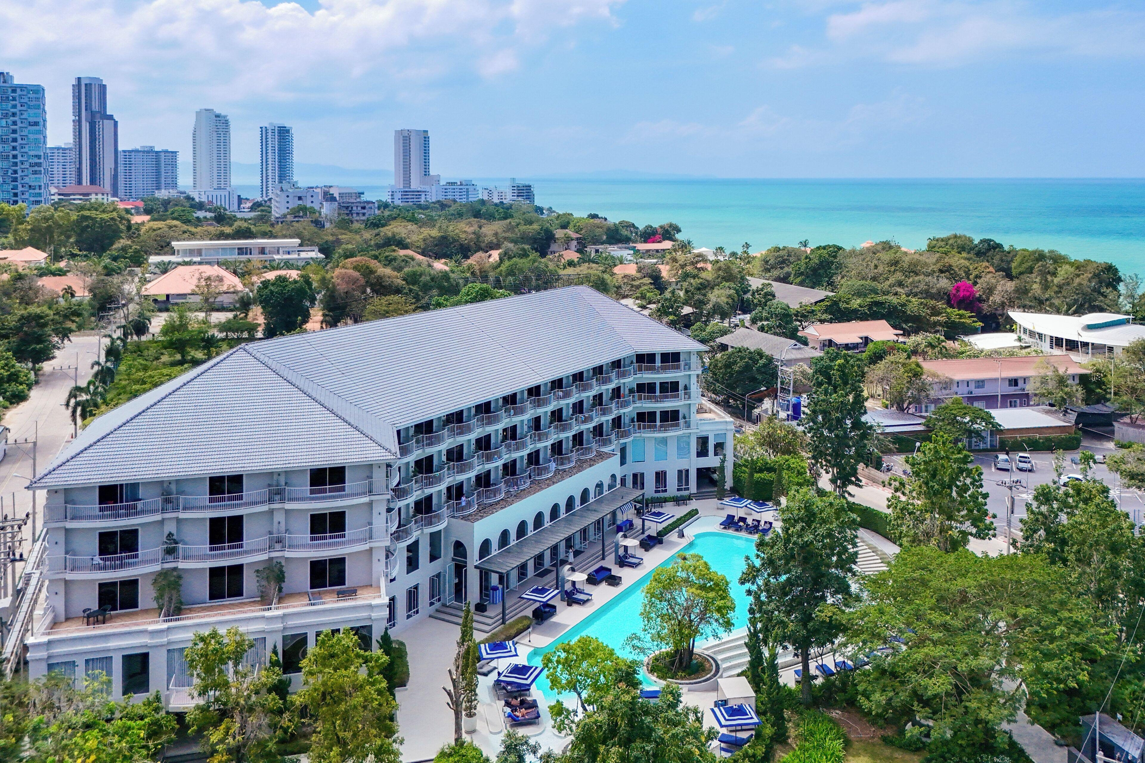 Cross Pratamnak Hotel 5*