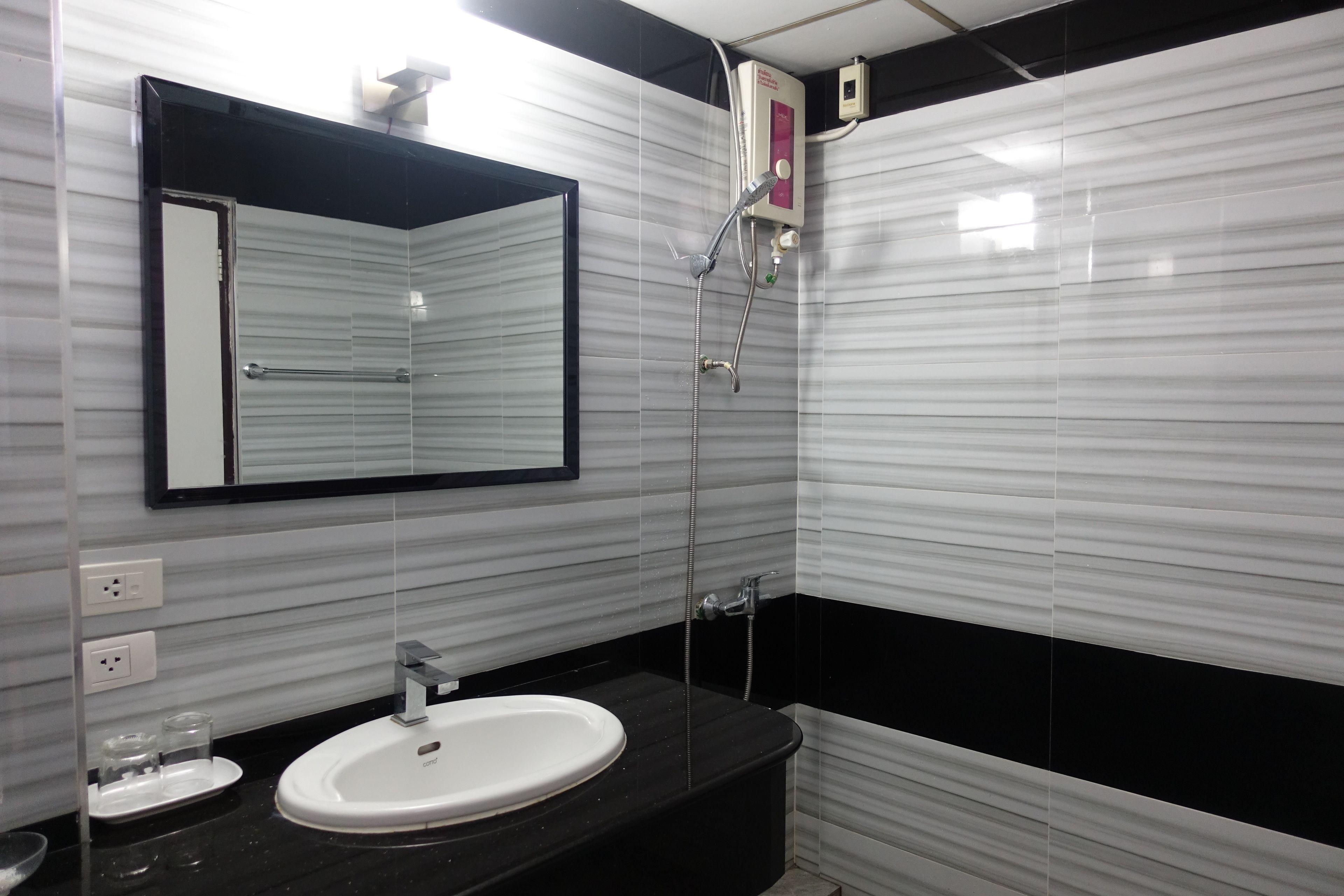 โรงแรม Serene