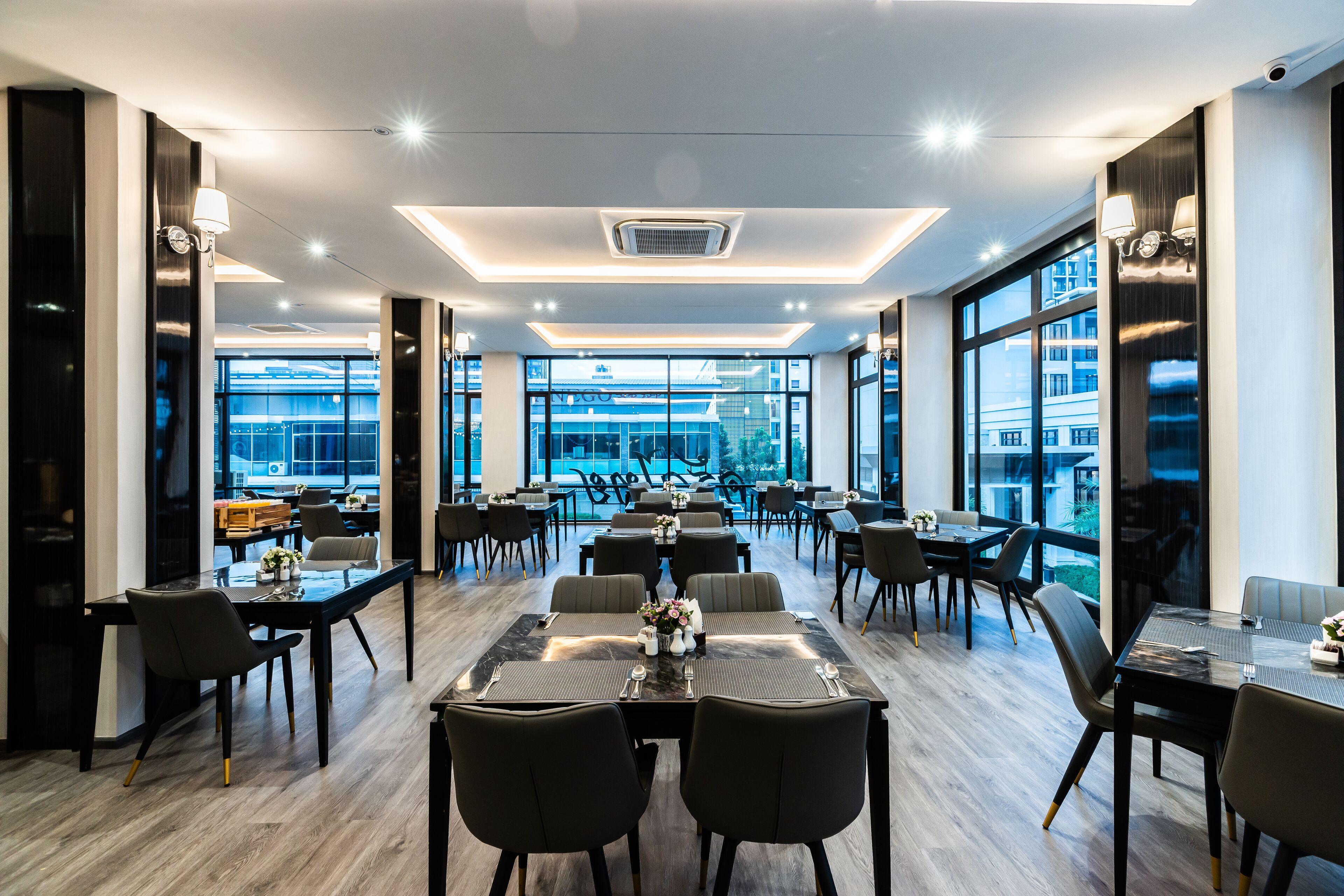 One Patio - Sha Extra