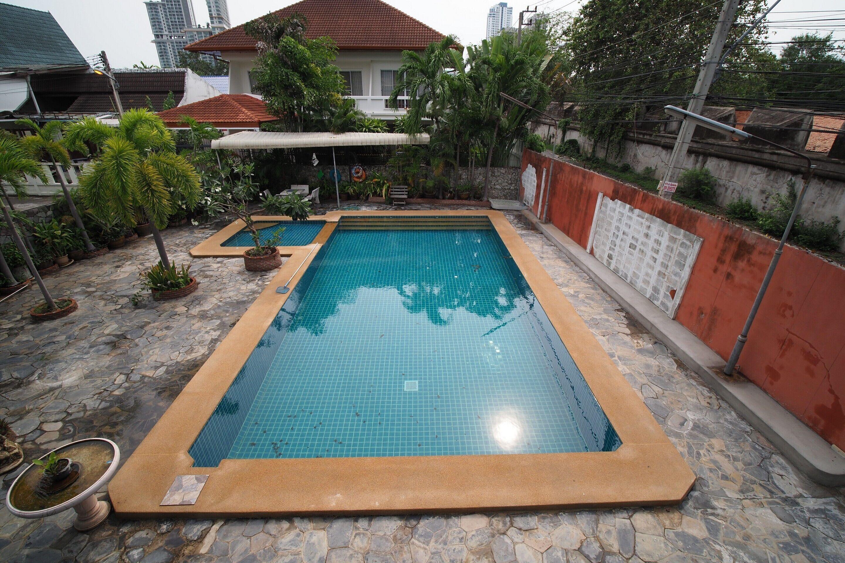 Oyo 1004 Naklua Mansion Pattaya