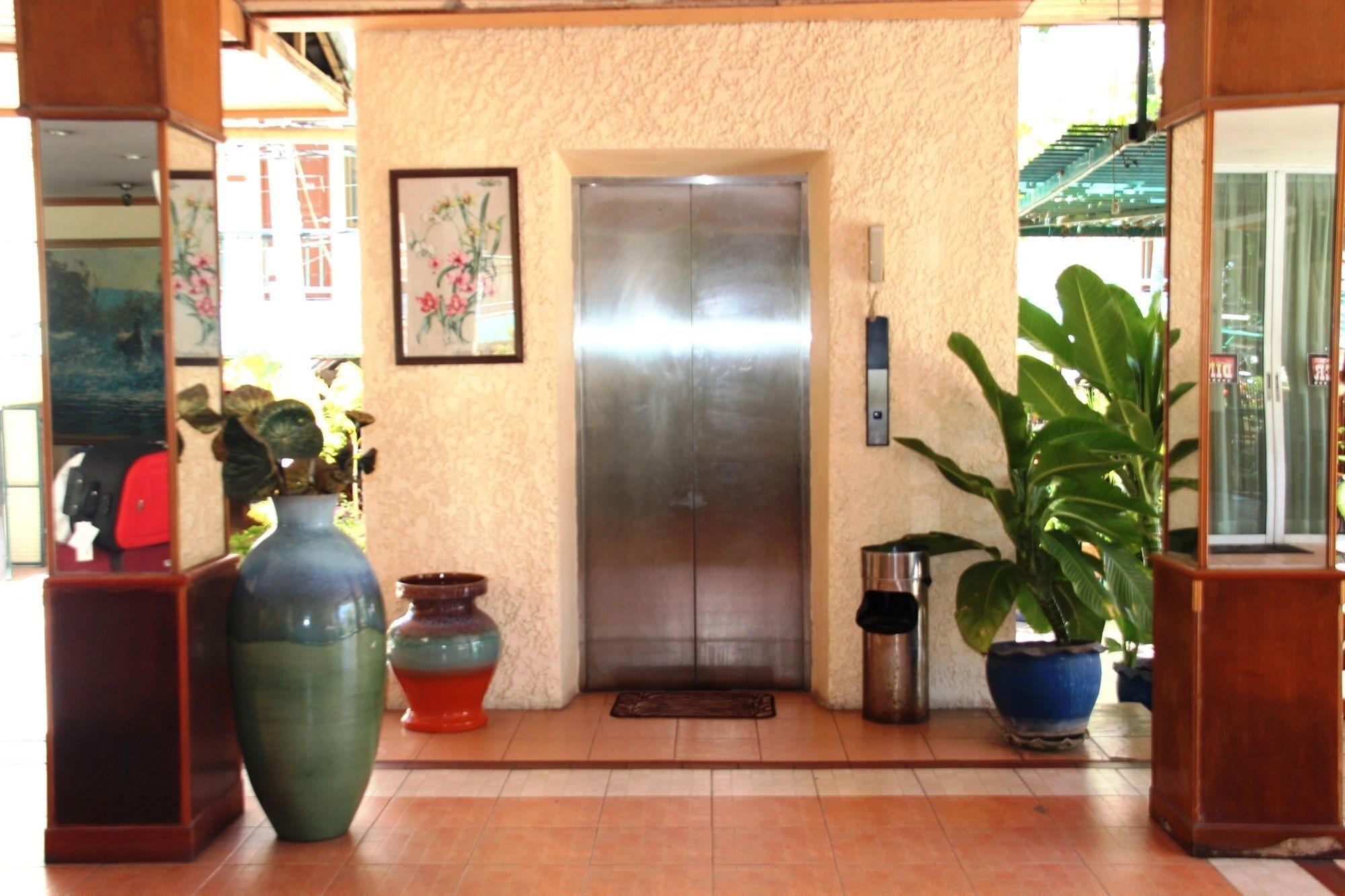 Shagwell Mansions 3* Pattaya